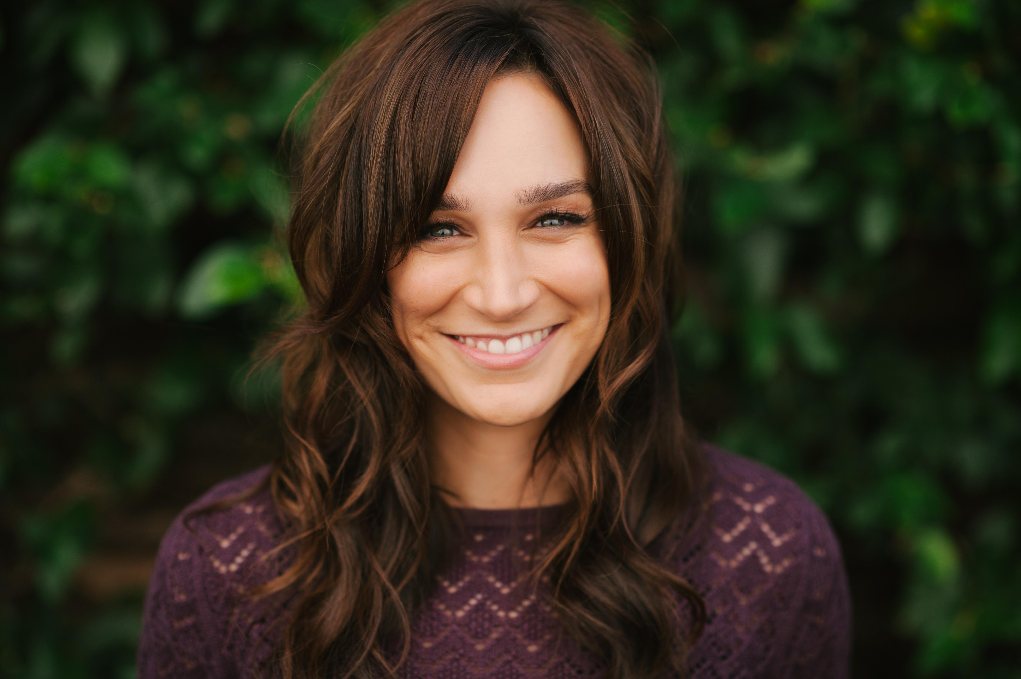 actor Nicole da Silva large photo