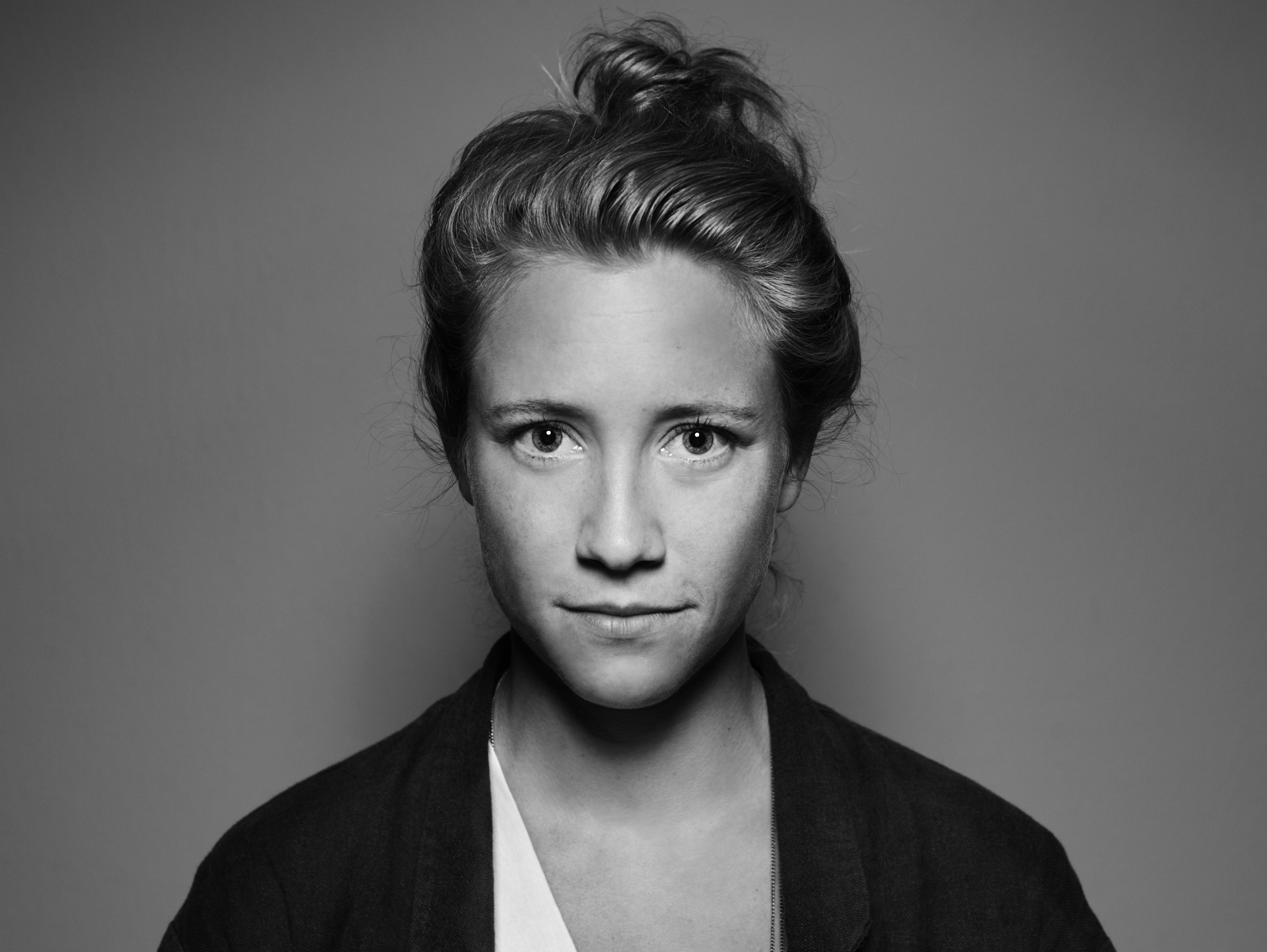 actor Christine Sønderris large photo