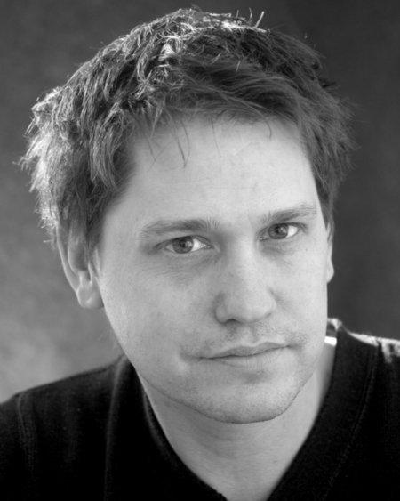 actor Walter Lewis large photo