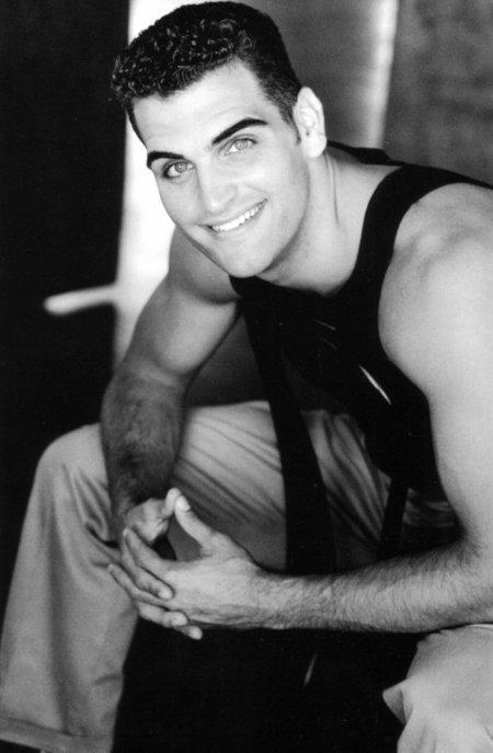 actor Bret Ernst large photo