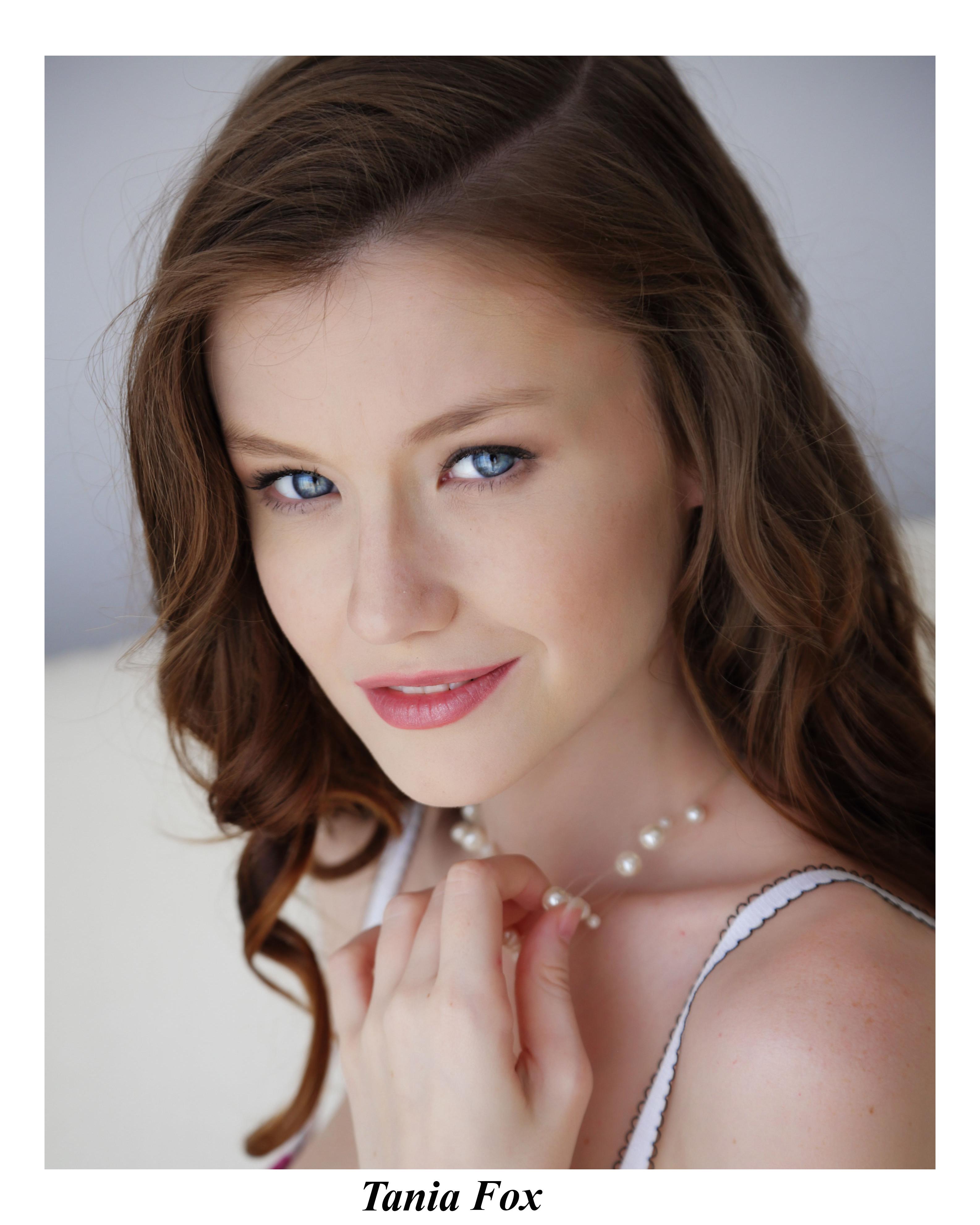 actor Tania Fox large photo