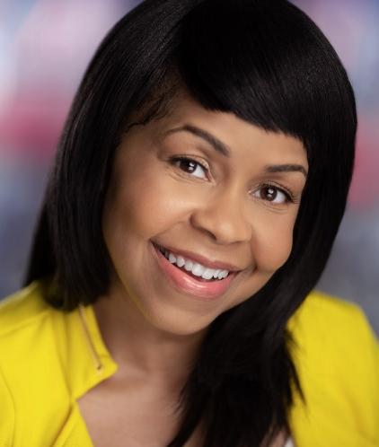 actor Elle Vernee large photo