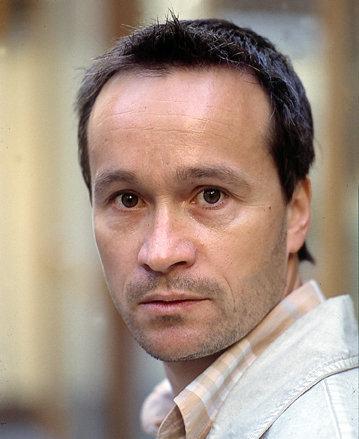 actor Thomas Darchinger large photo