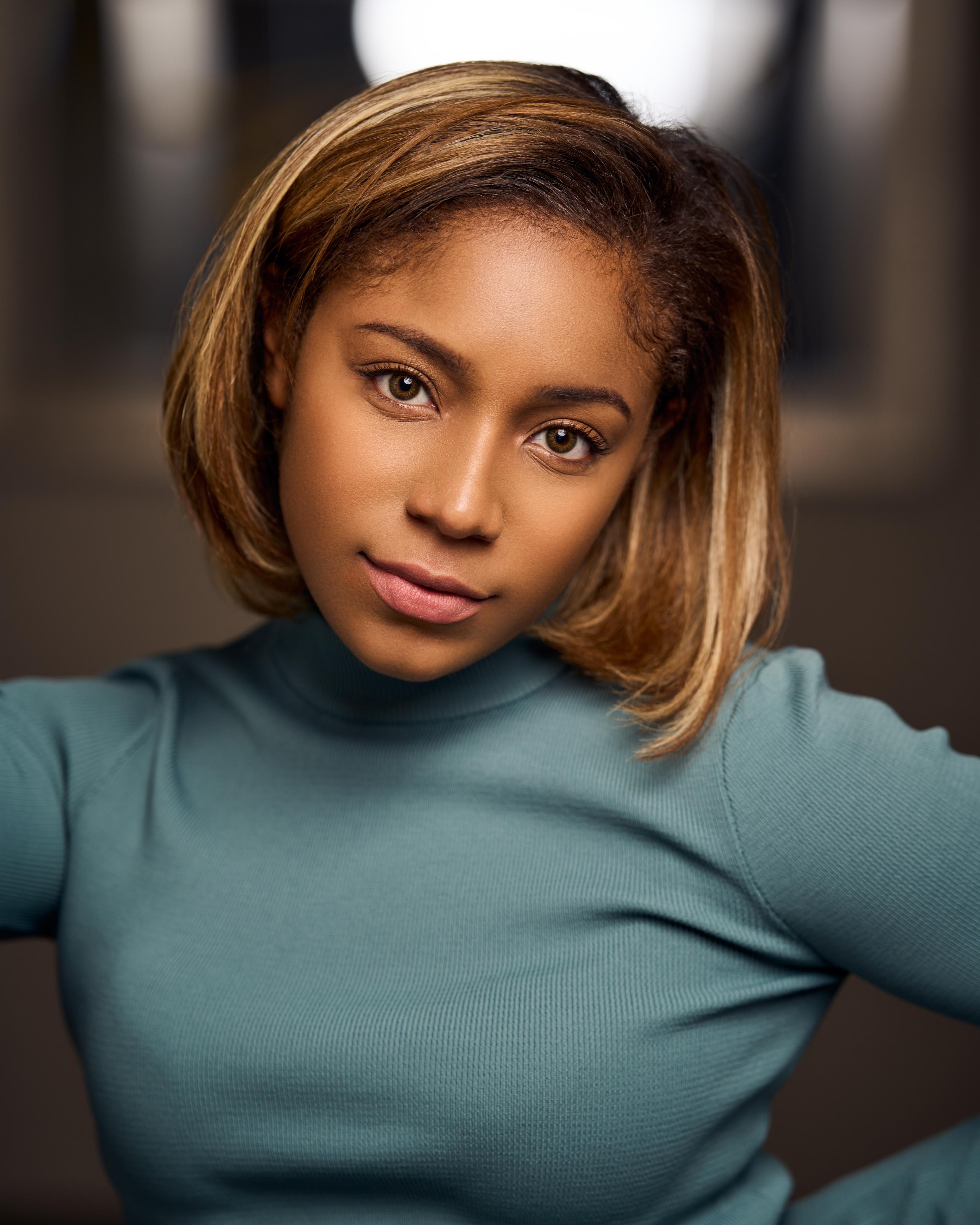 actor Jahneé Castro large photo