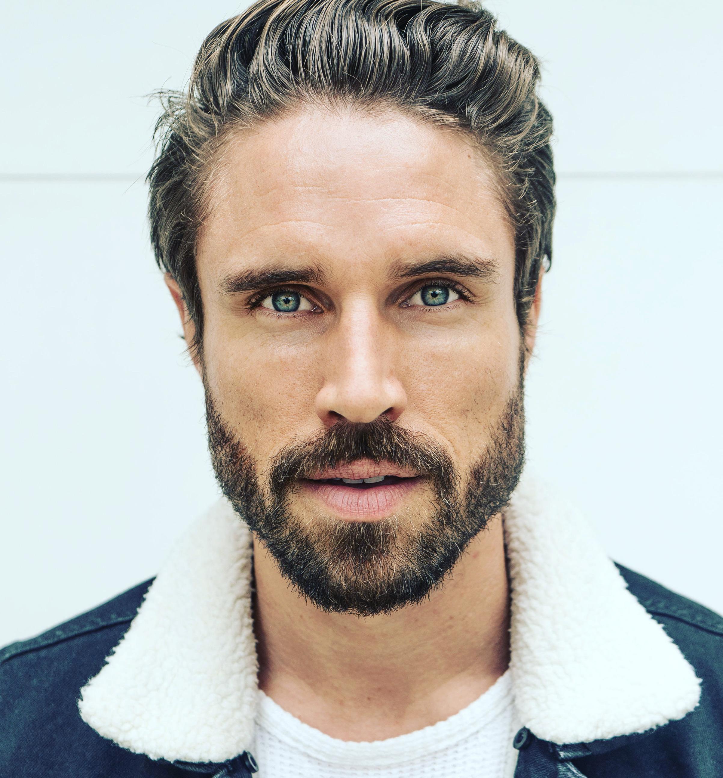 actor James William O'Halloran large photo