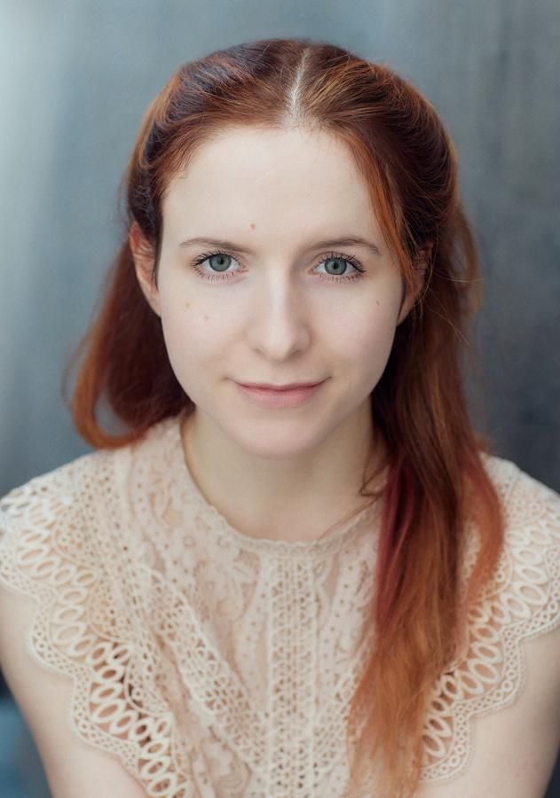 actor Zoë Carey-Williams large photo