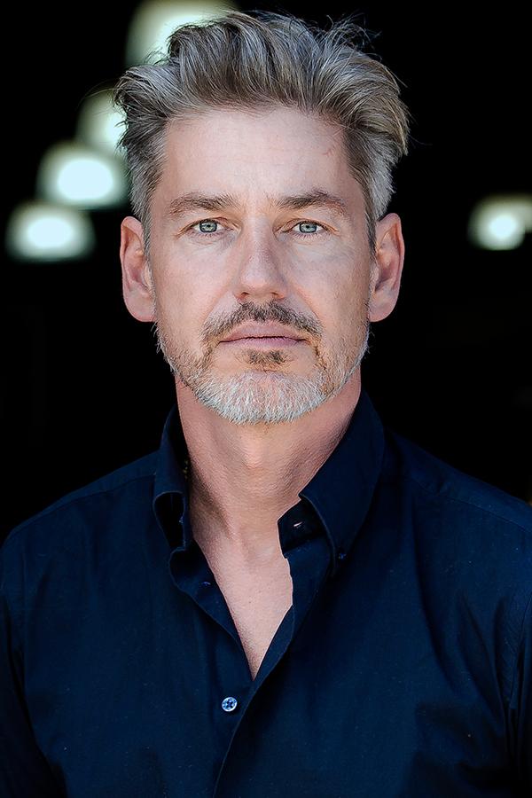 actor Martin Kluge large photo