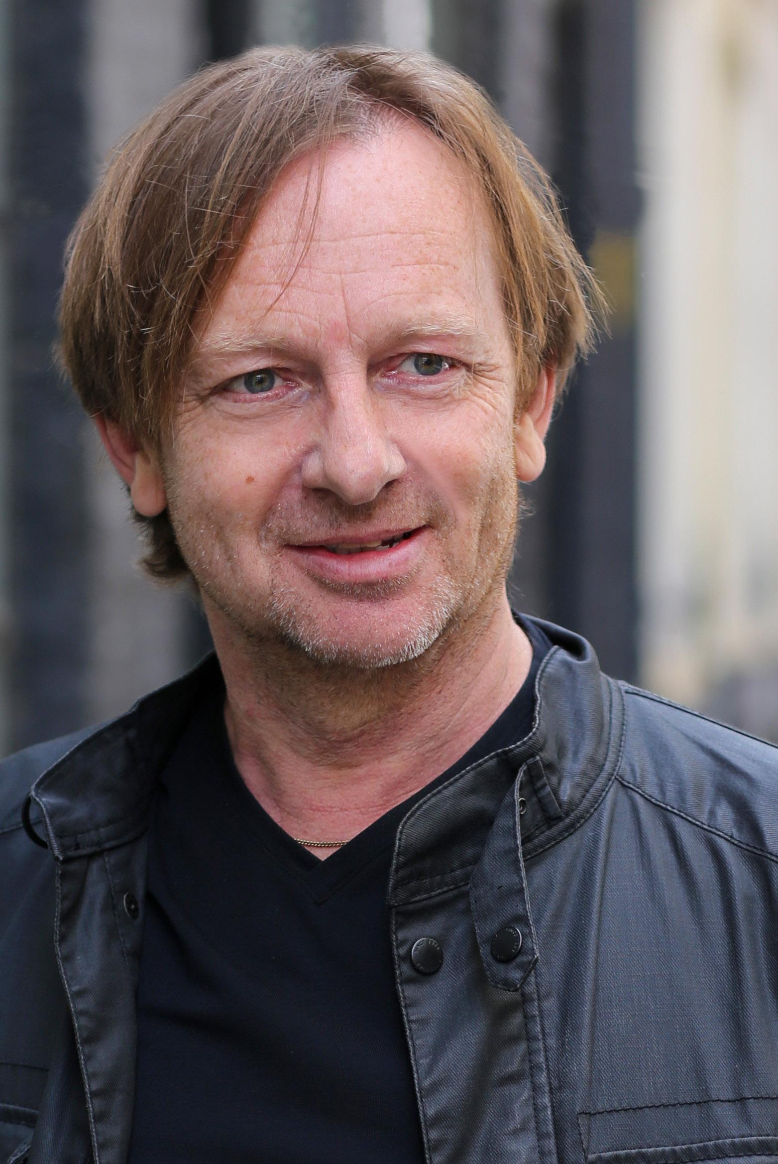 actor David King large photo