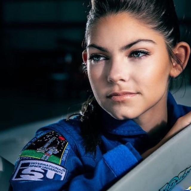 actor Alyssa Carson large photo