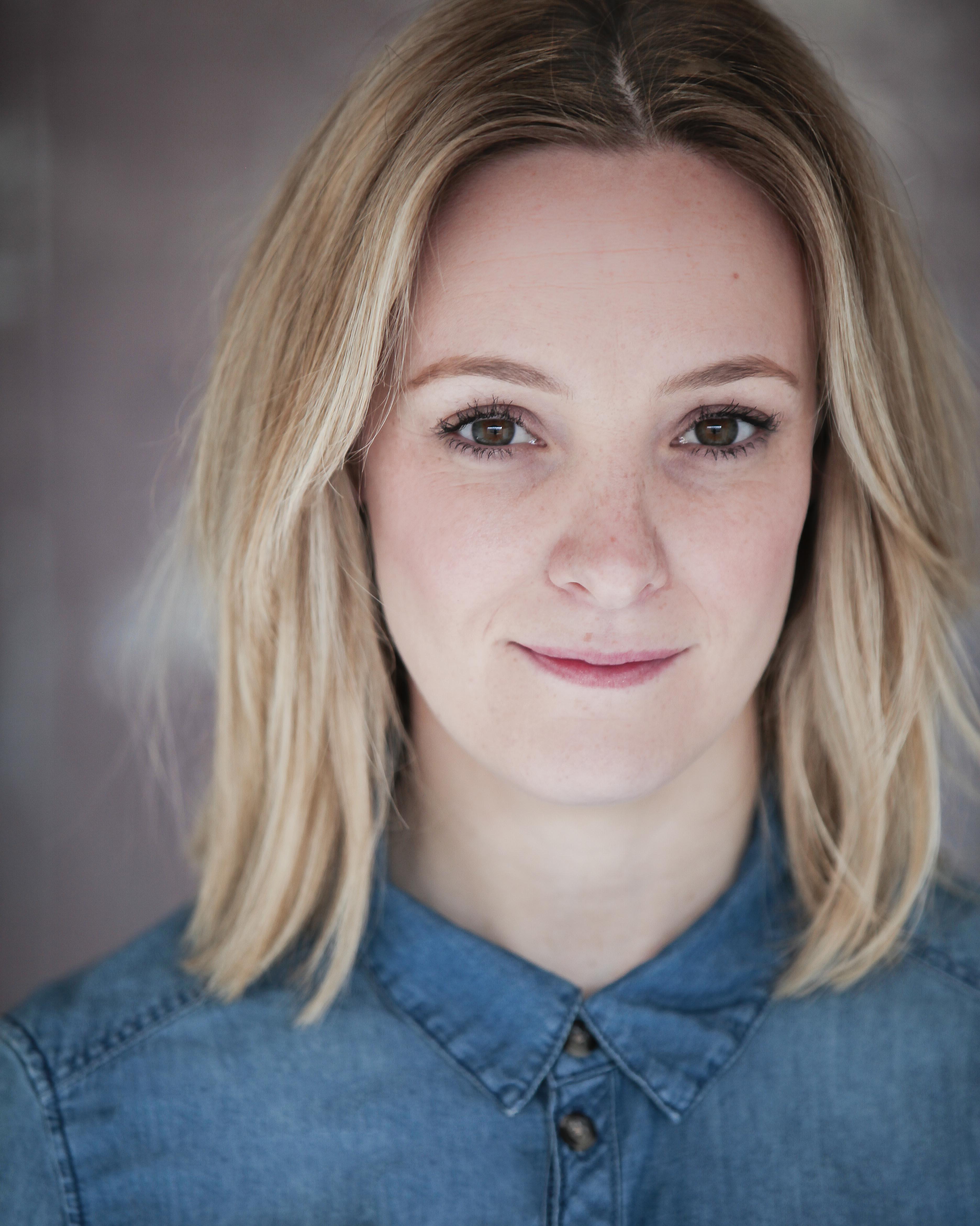 actor Rachel Finnegan large photo