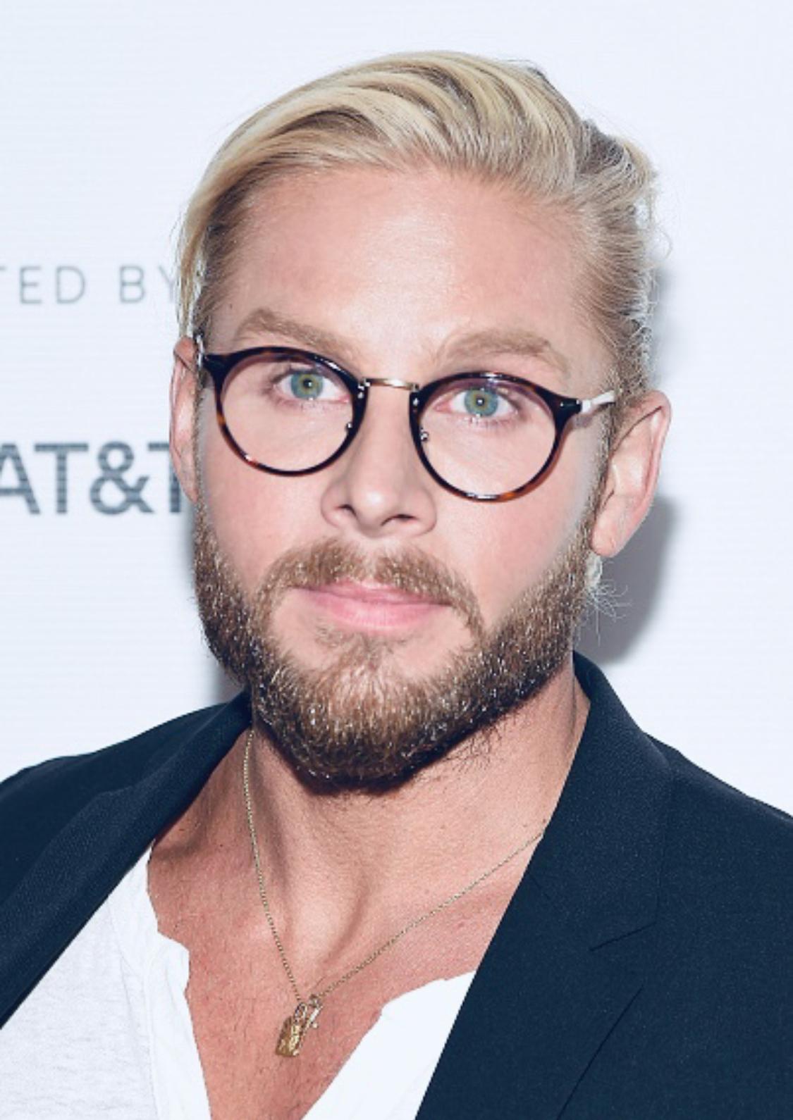 actor Matthew Felker large photo