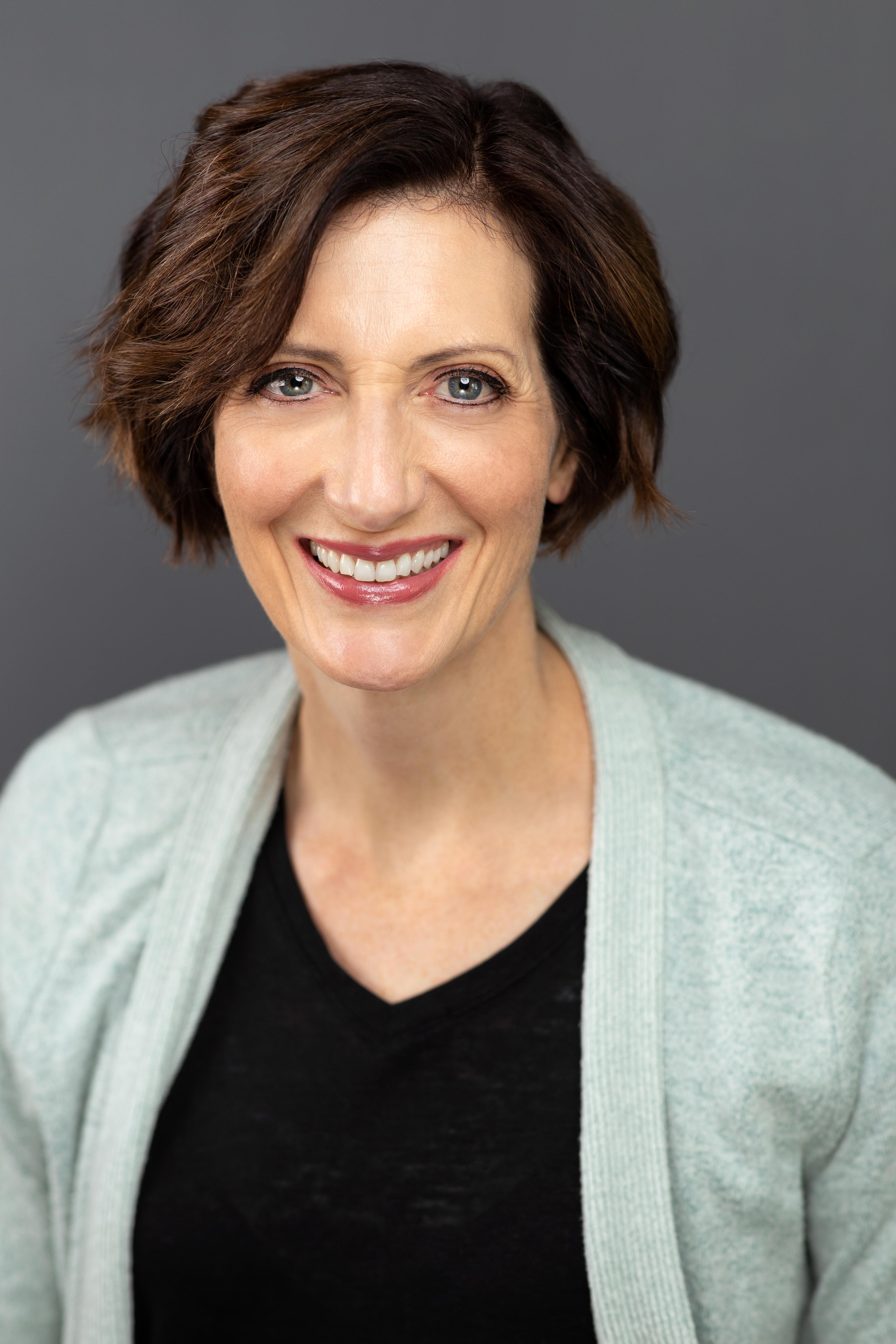 actor Hillary Straga large photo