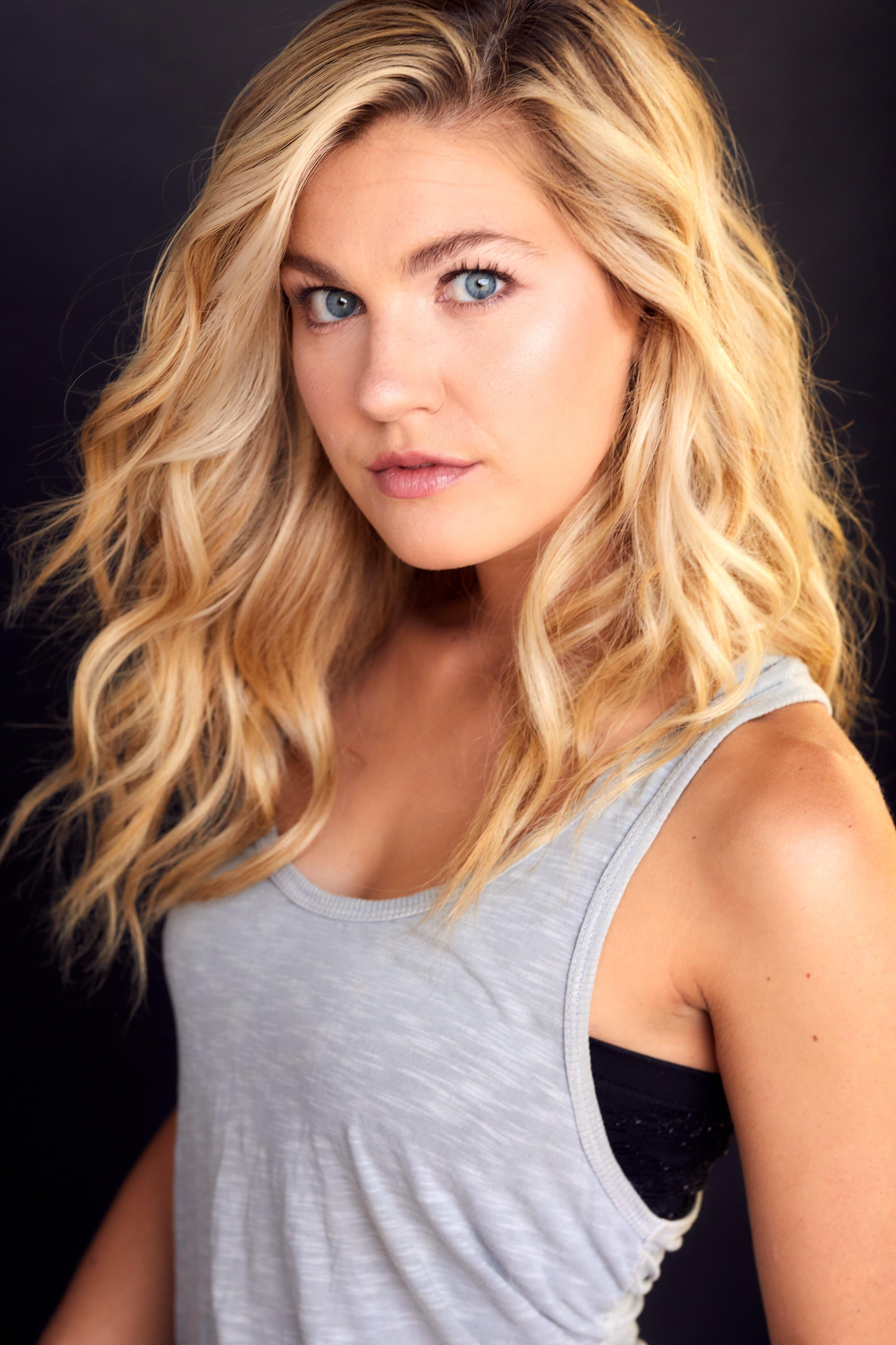 actor Alexandra Corin Johnston large photo