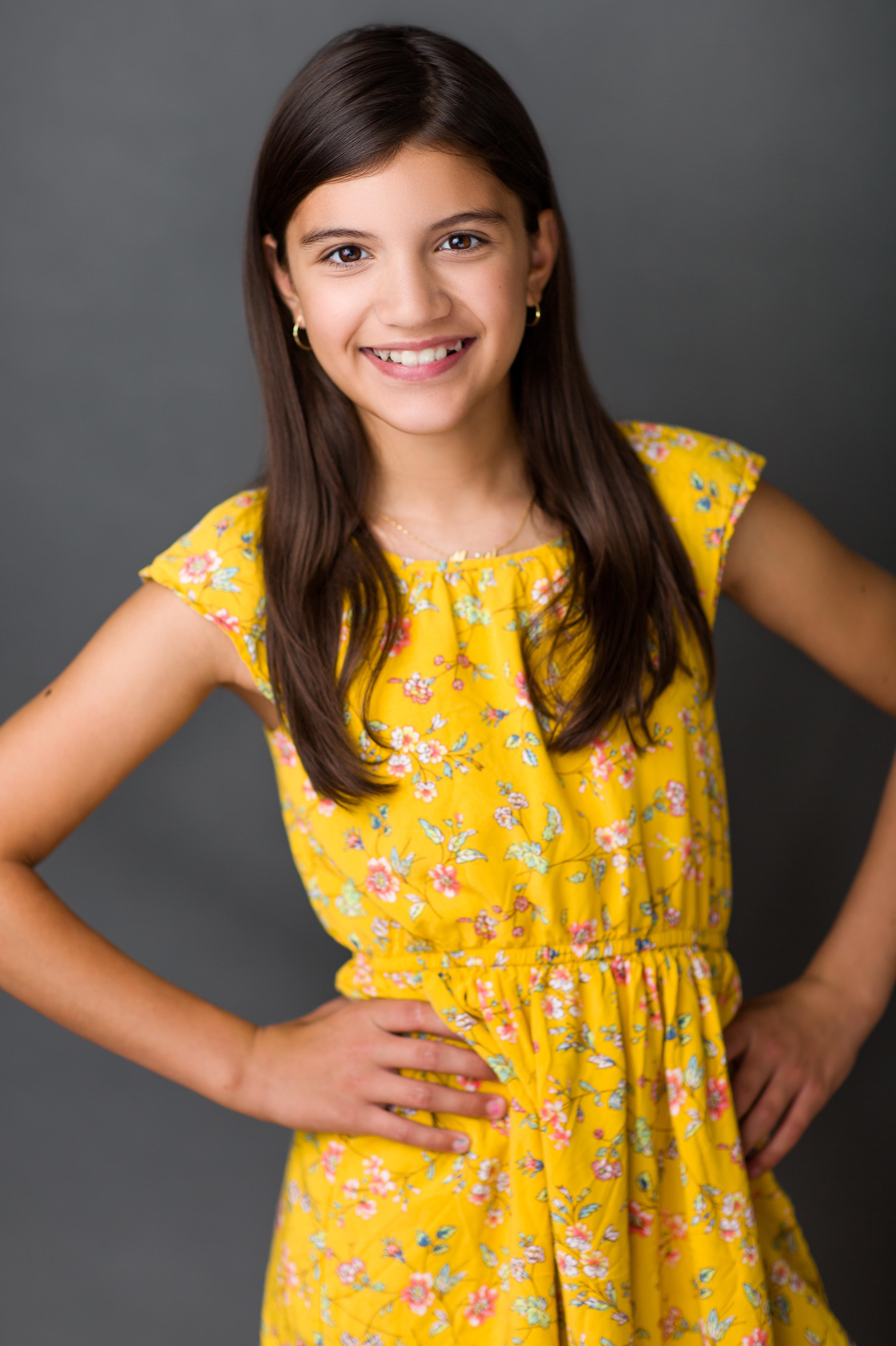 actor Mia Quaranta de la Rosa large photo