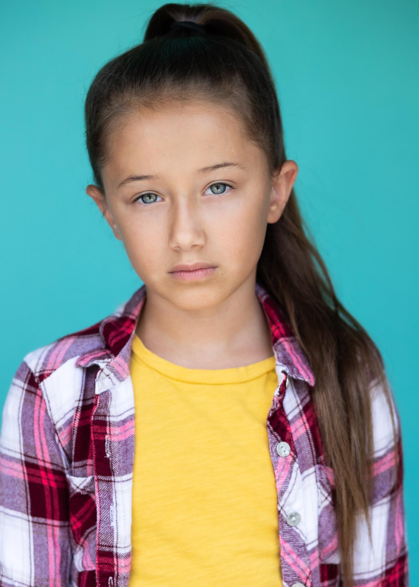 actor Jaelyn Buffkin large photo