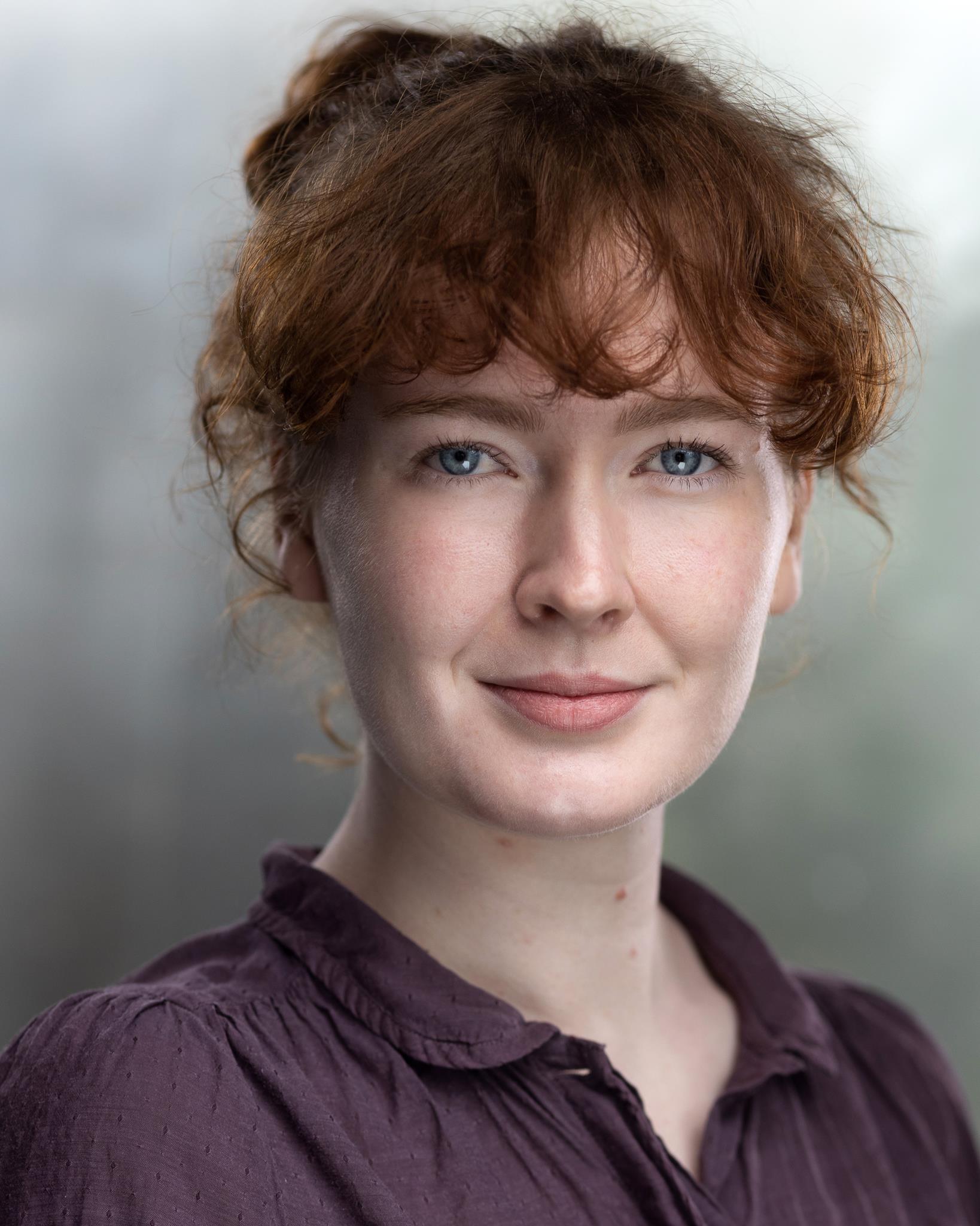 actor Catherine Chalk large photo