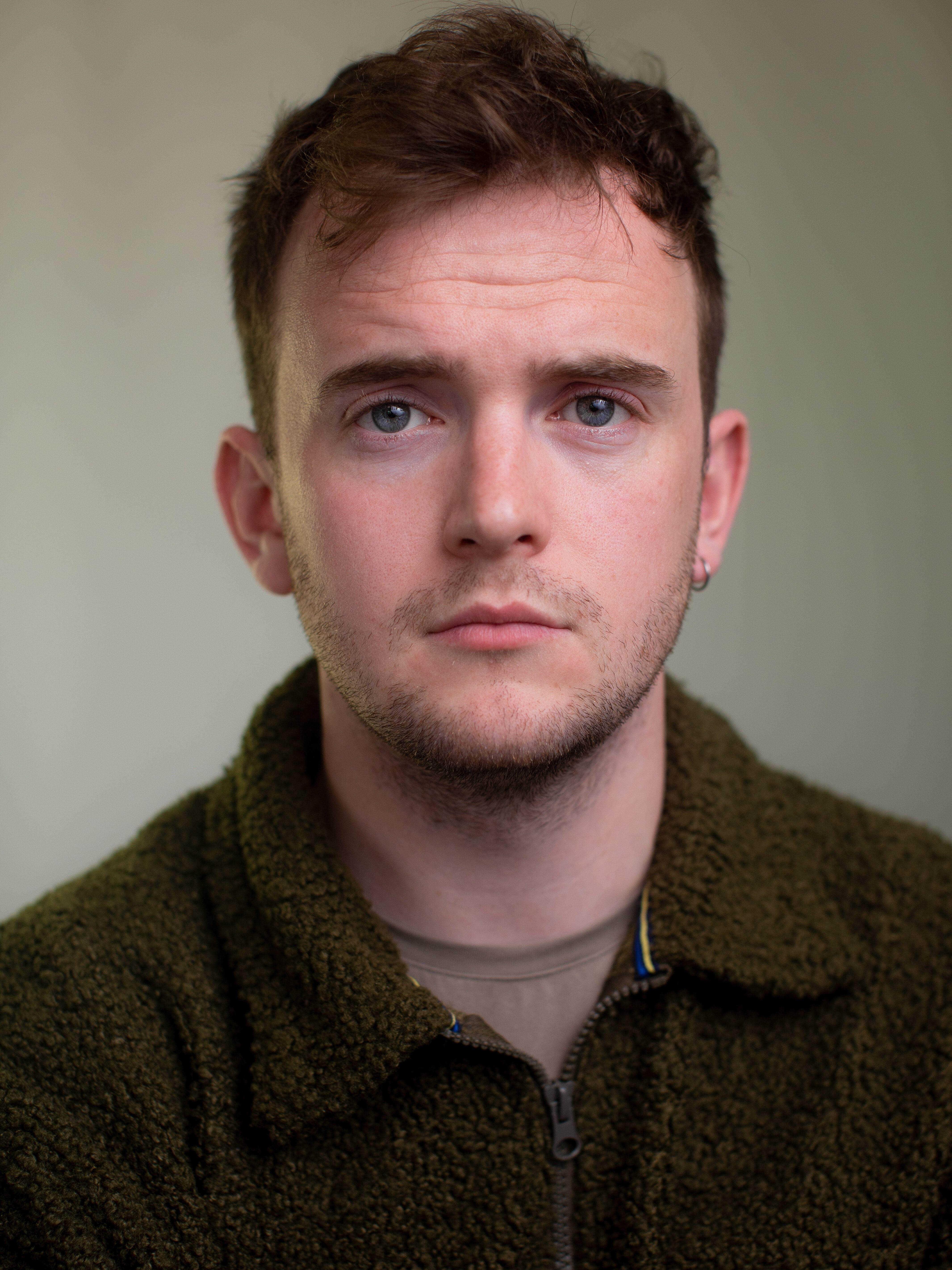 actor Phillip Jones large photo