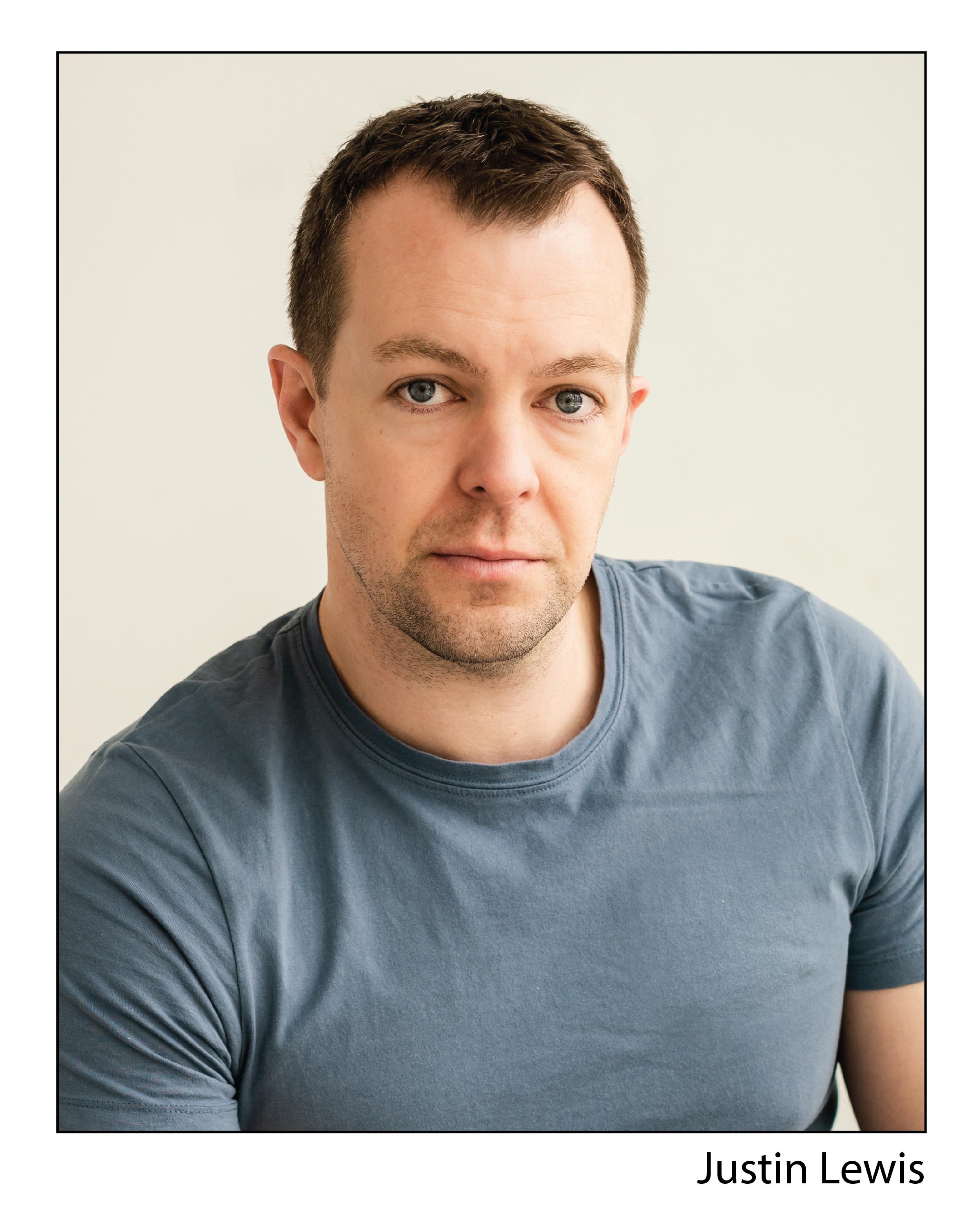 actor Justin Lewis large photo