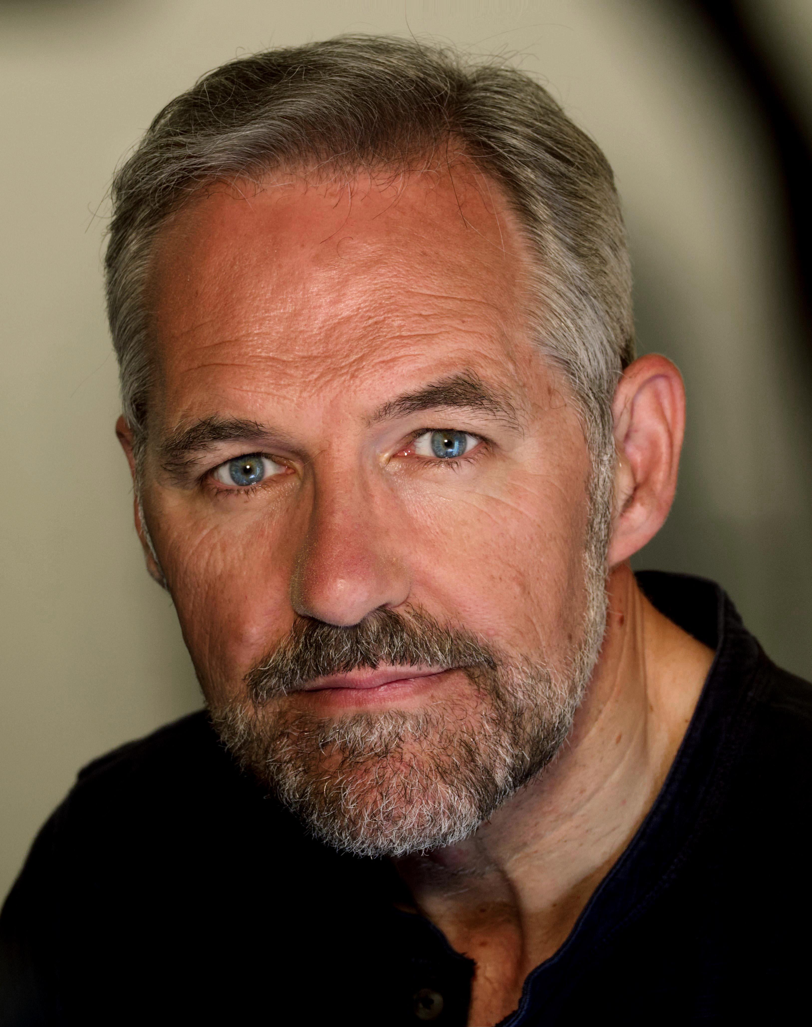 actor Peter Vollebregt large photo