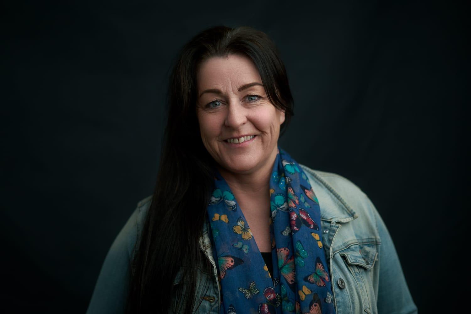 actor Jo Barker large photo