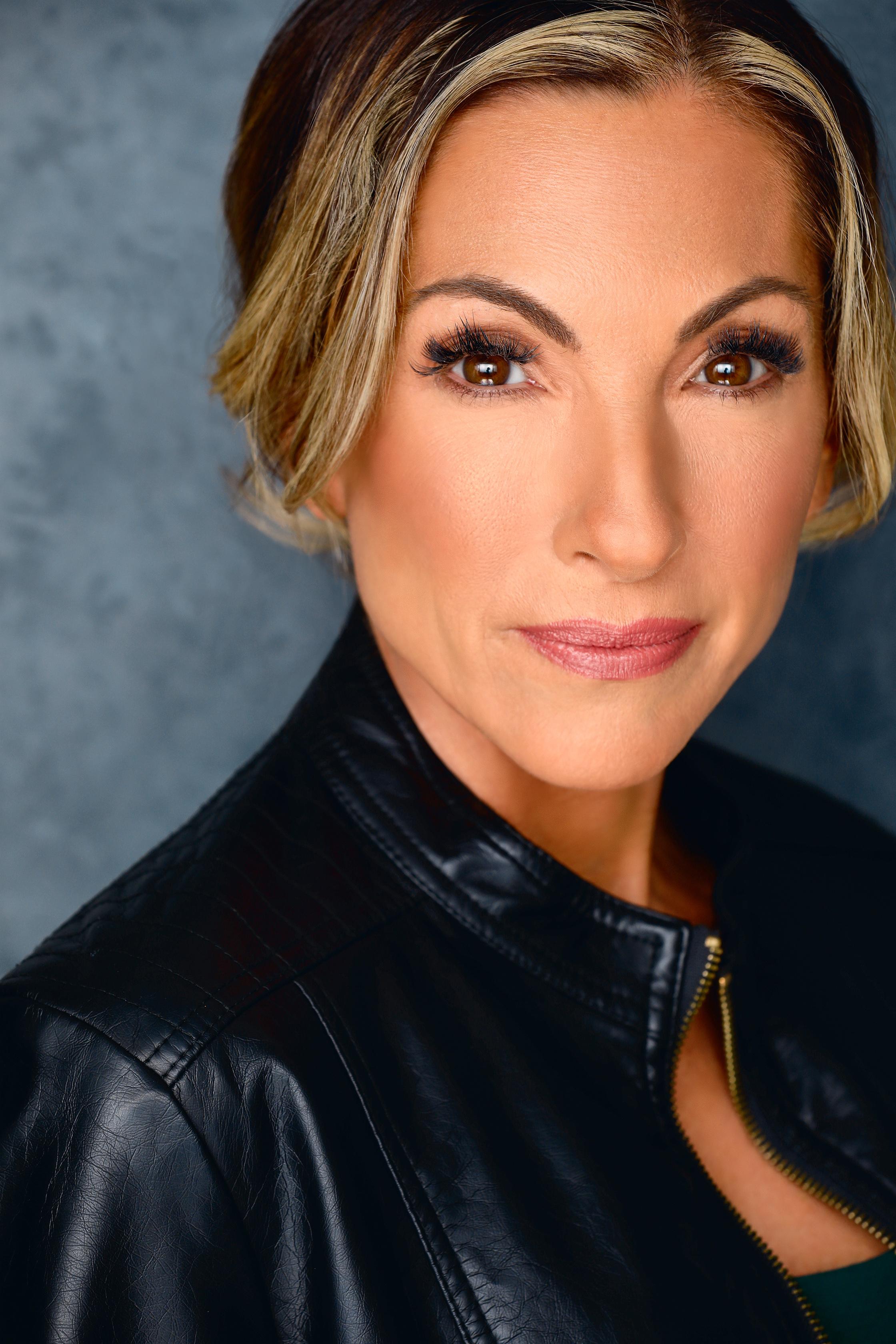 actor Dona Gregorio large photo