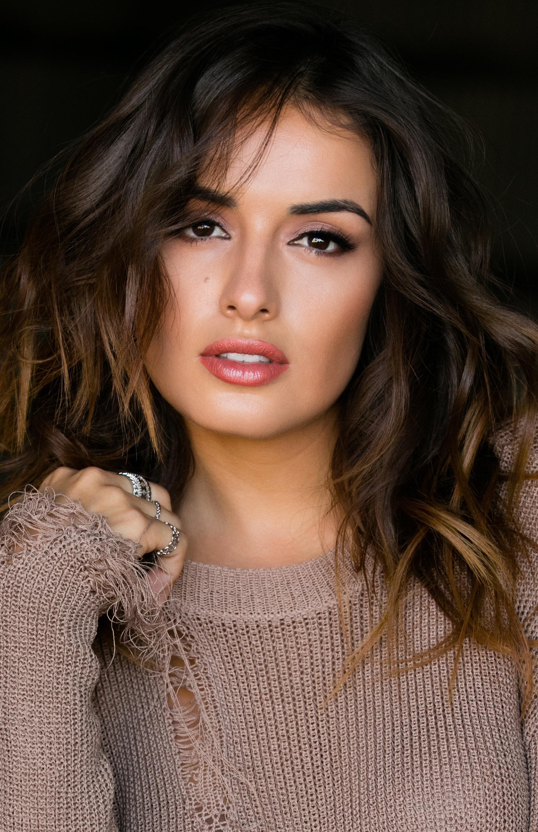 actor Vannessa Vasquez large photo