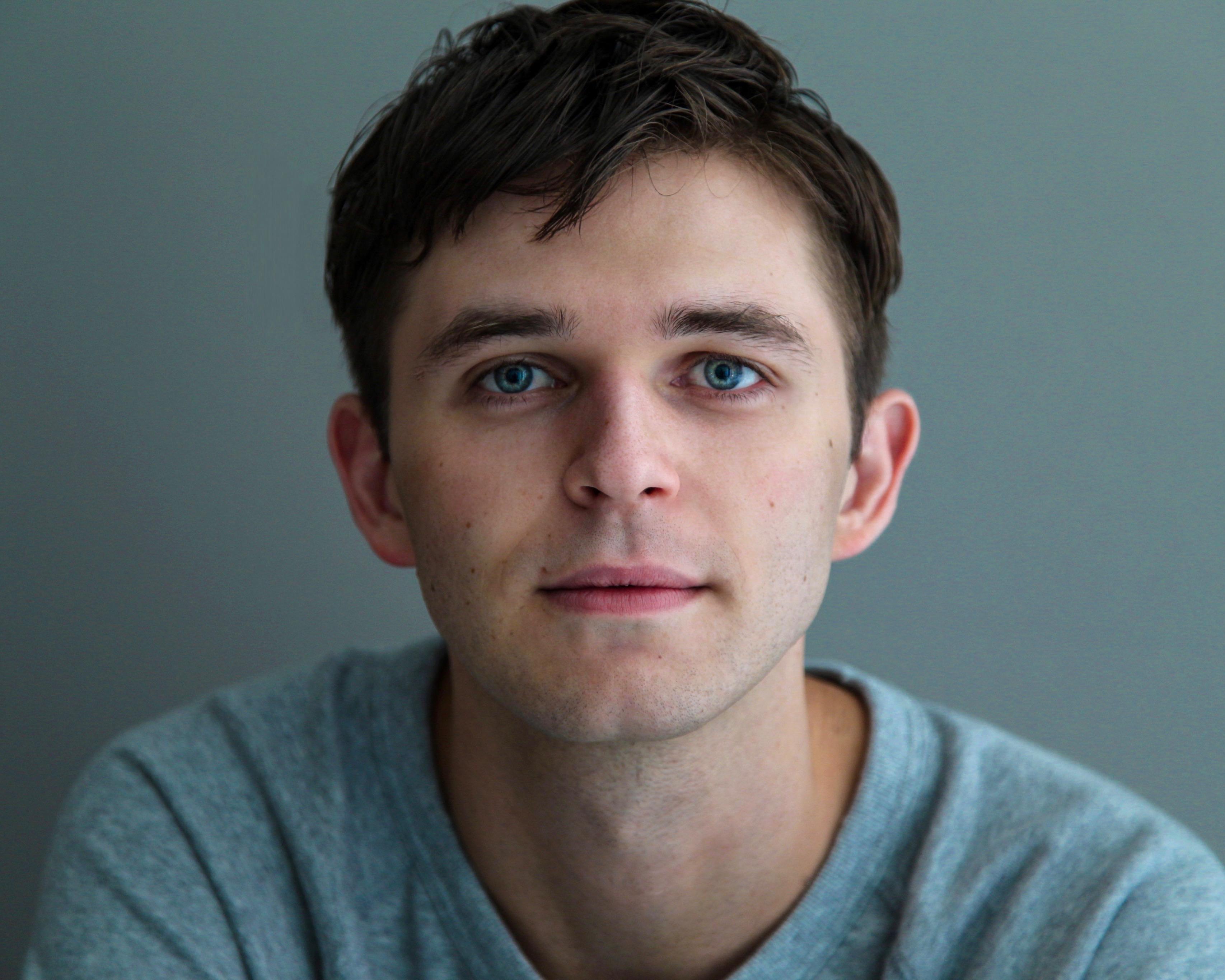 actor Justin Mark large photo