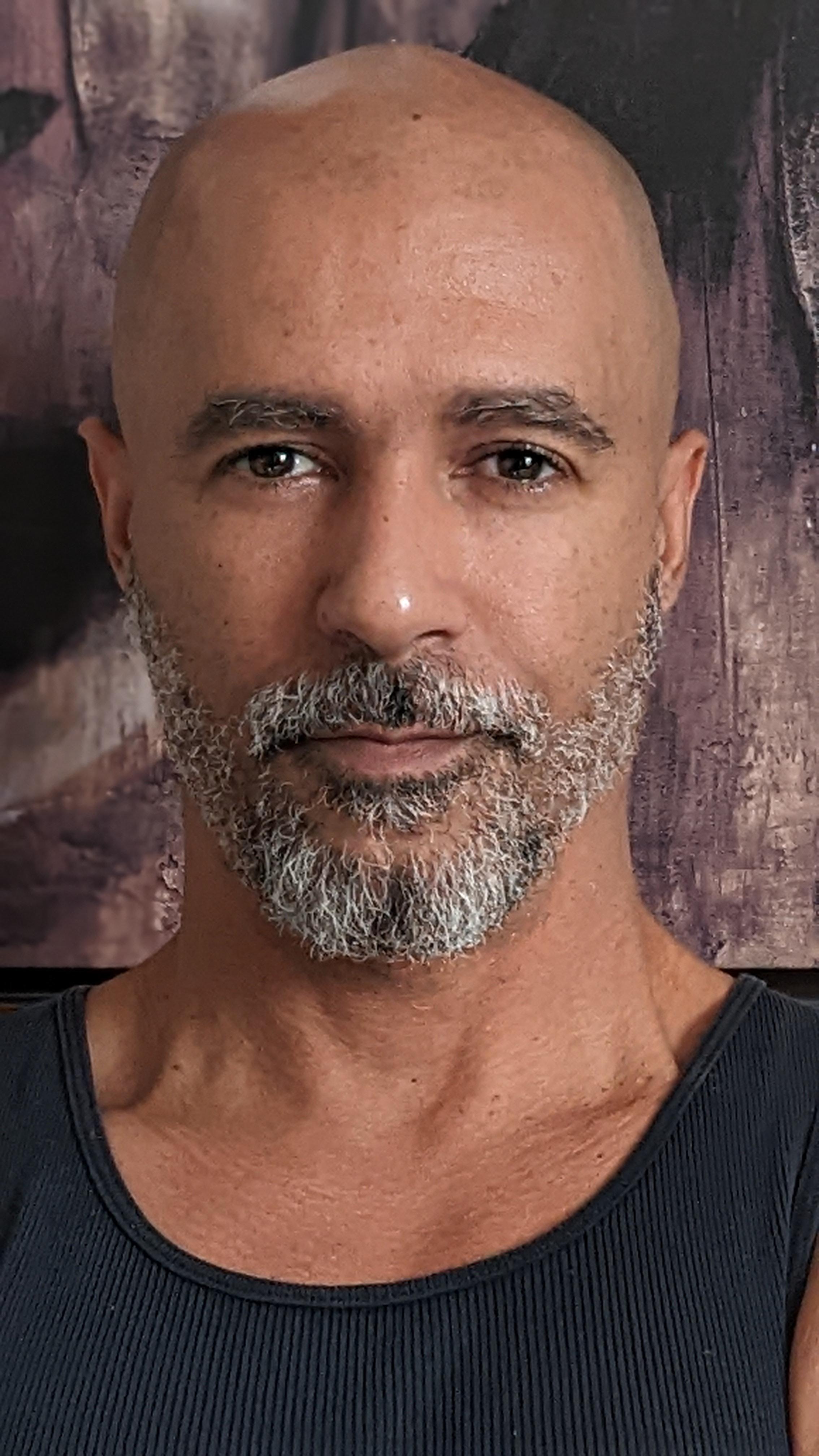 actor Damian Toofeek Raven large photo