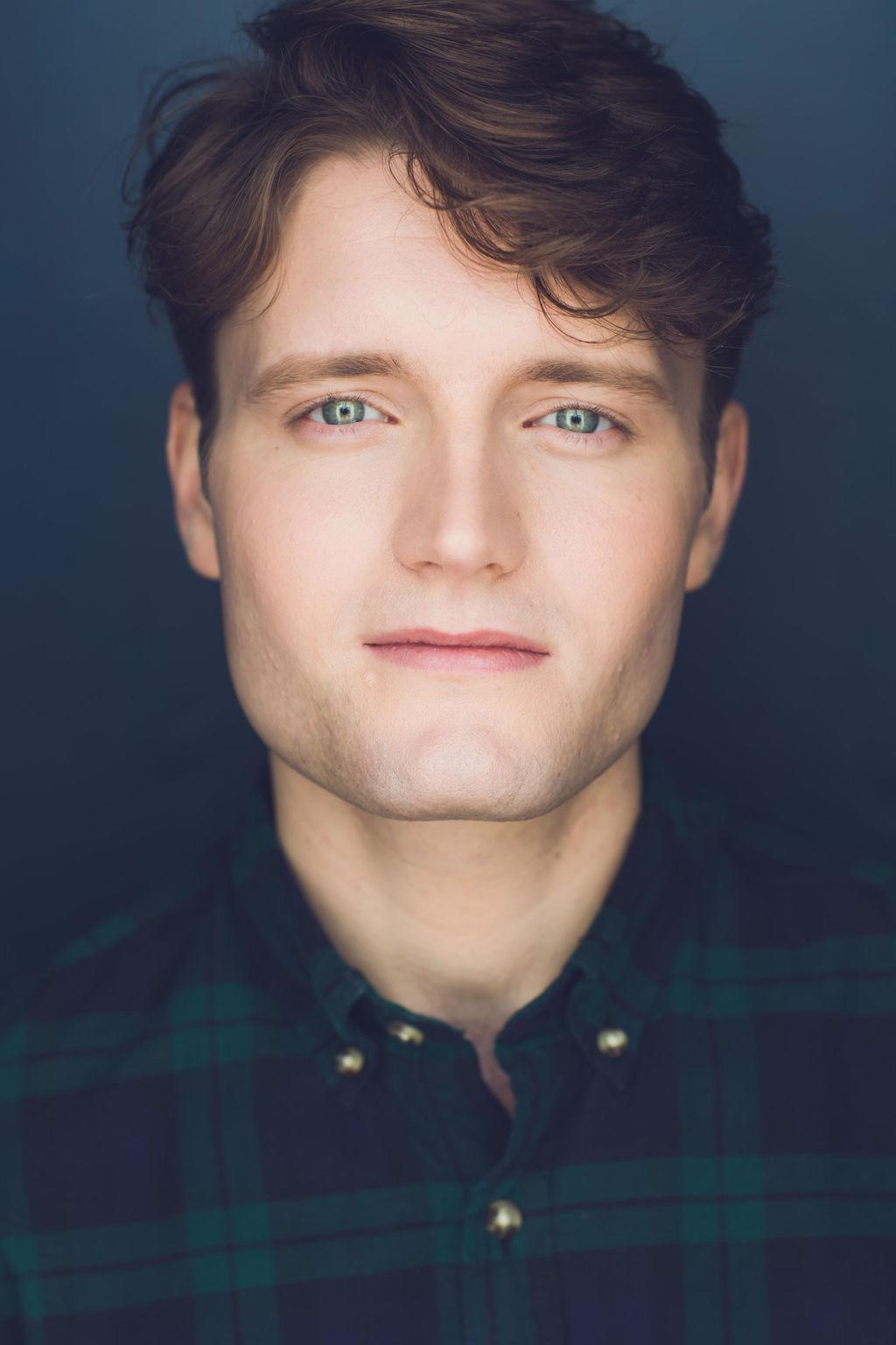 actor Edward Pritchard large photo