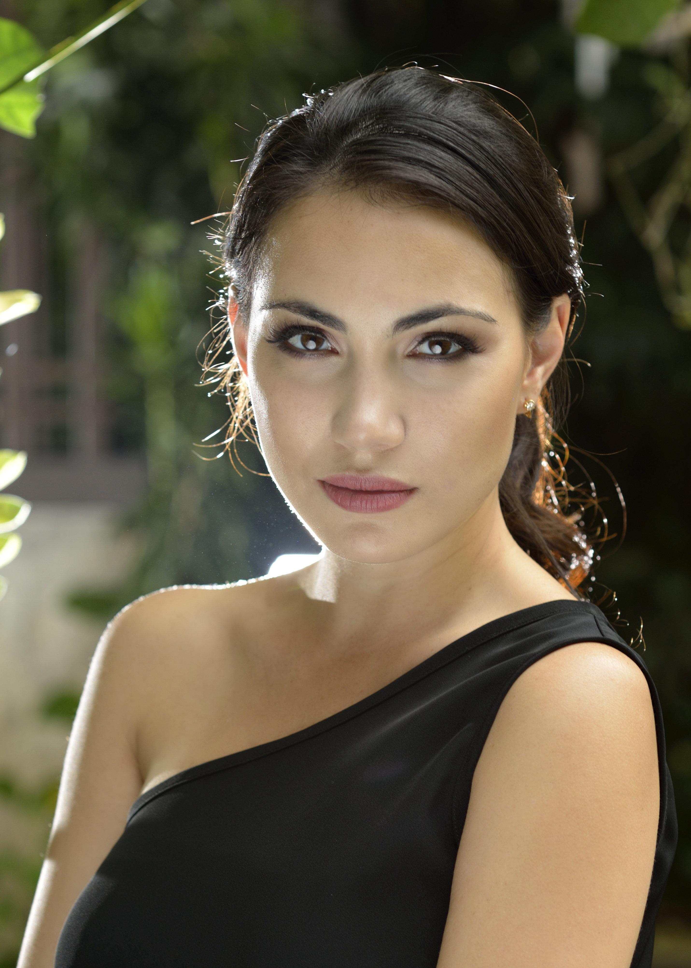 actor Anne Gauthier large photo