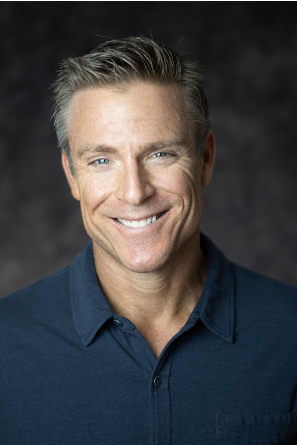 actor Todd Baker large photo