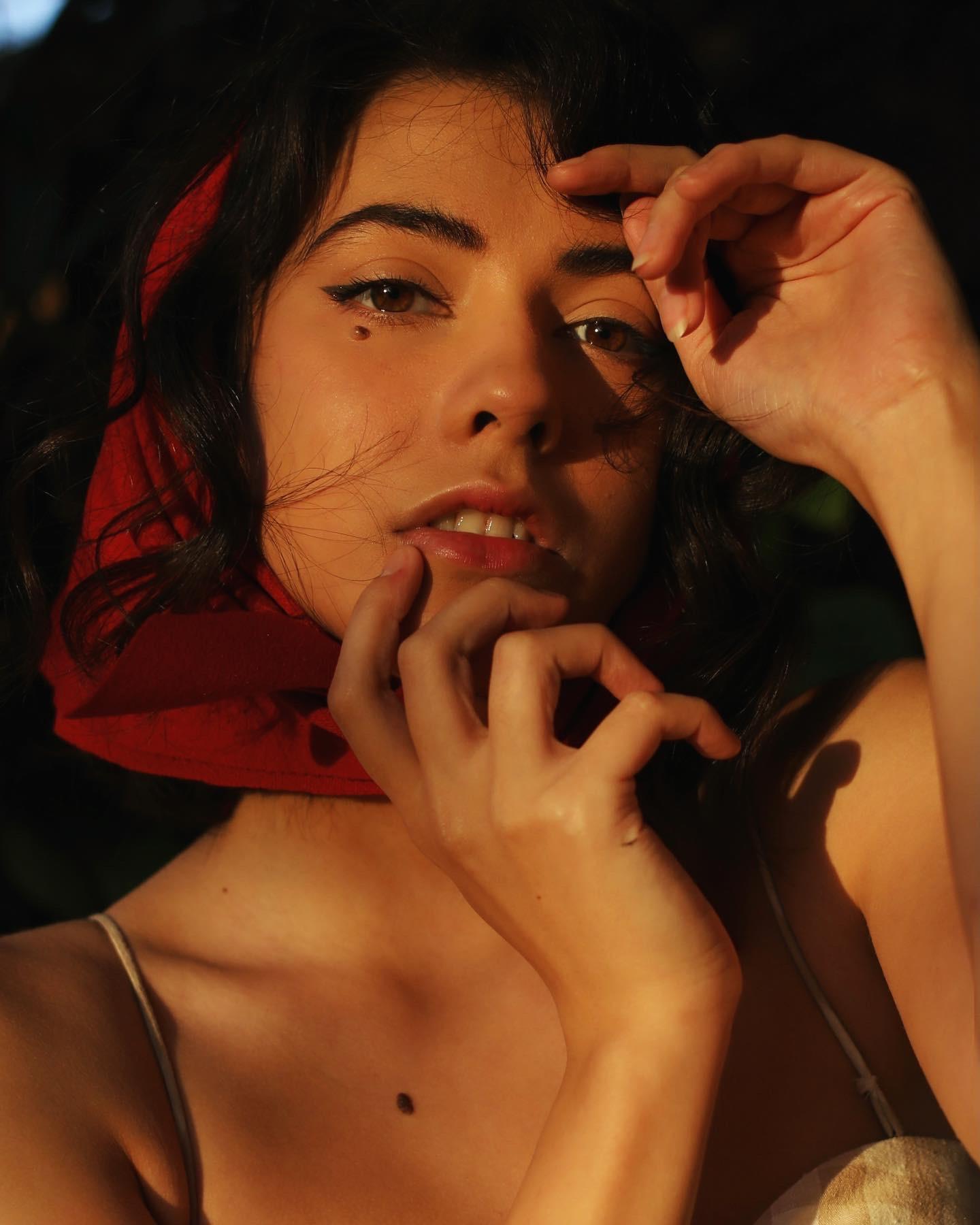 actor Lissa Carandang-Sweeney large photo