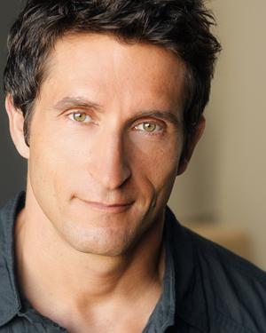 actor Jonathan LaPaglia large photo