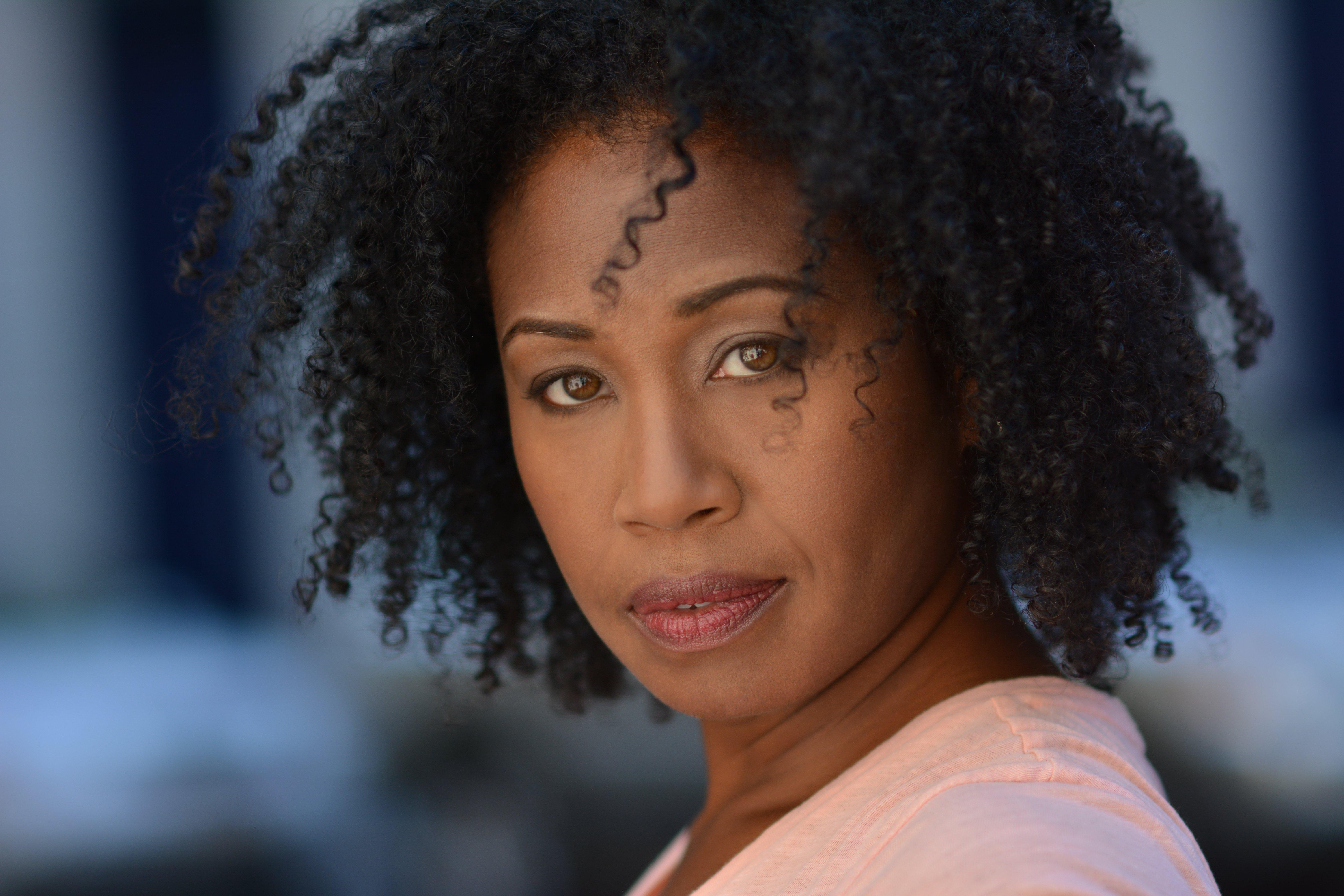 actor Tanya Wright large photo