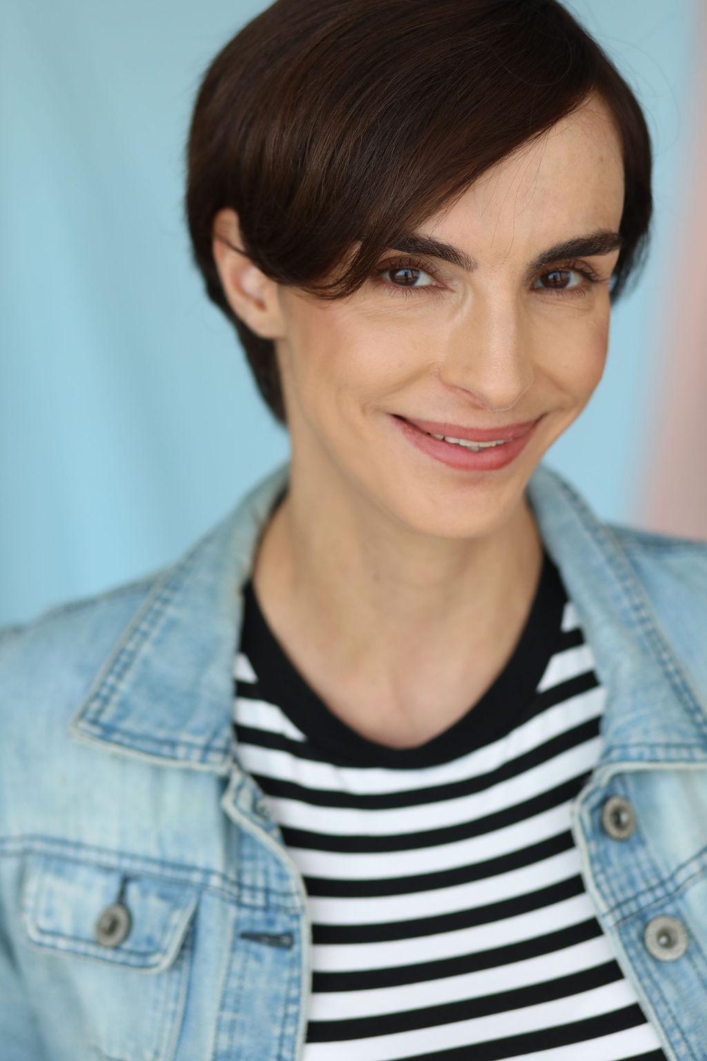 actor Kim Shannon large photo