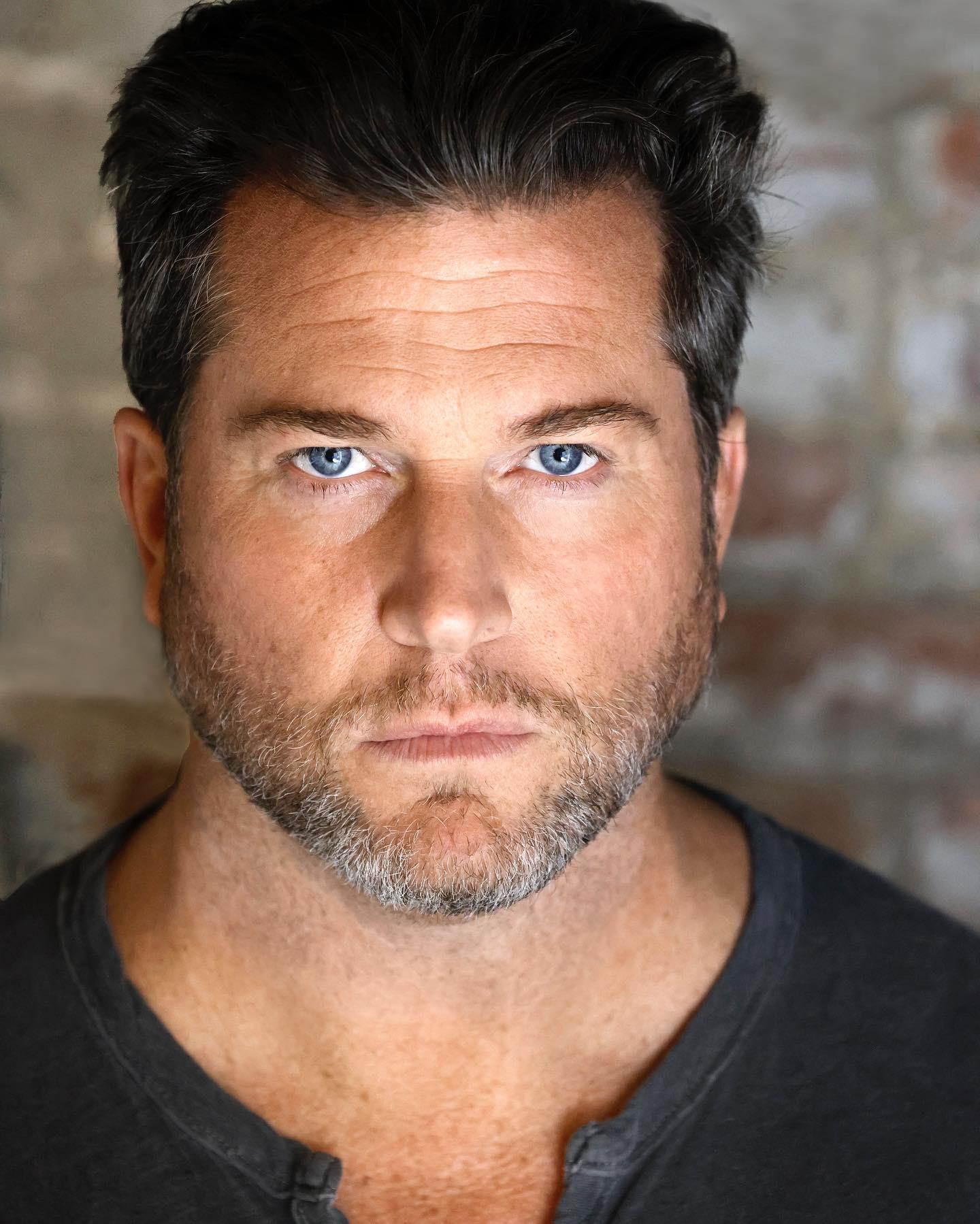 actor Sean Ramey large photo