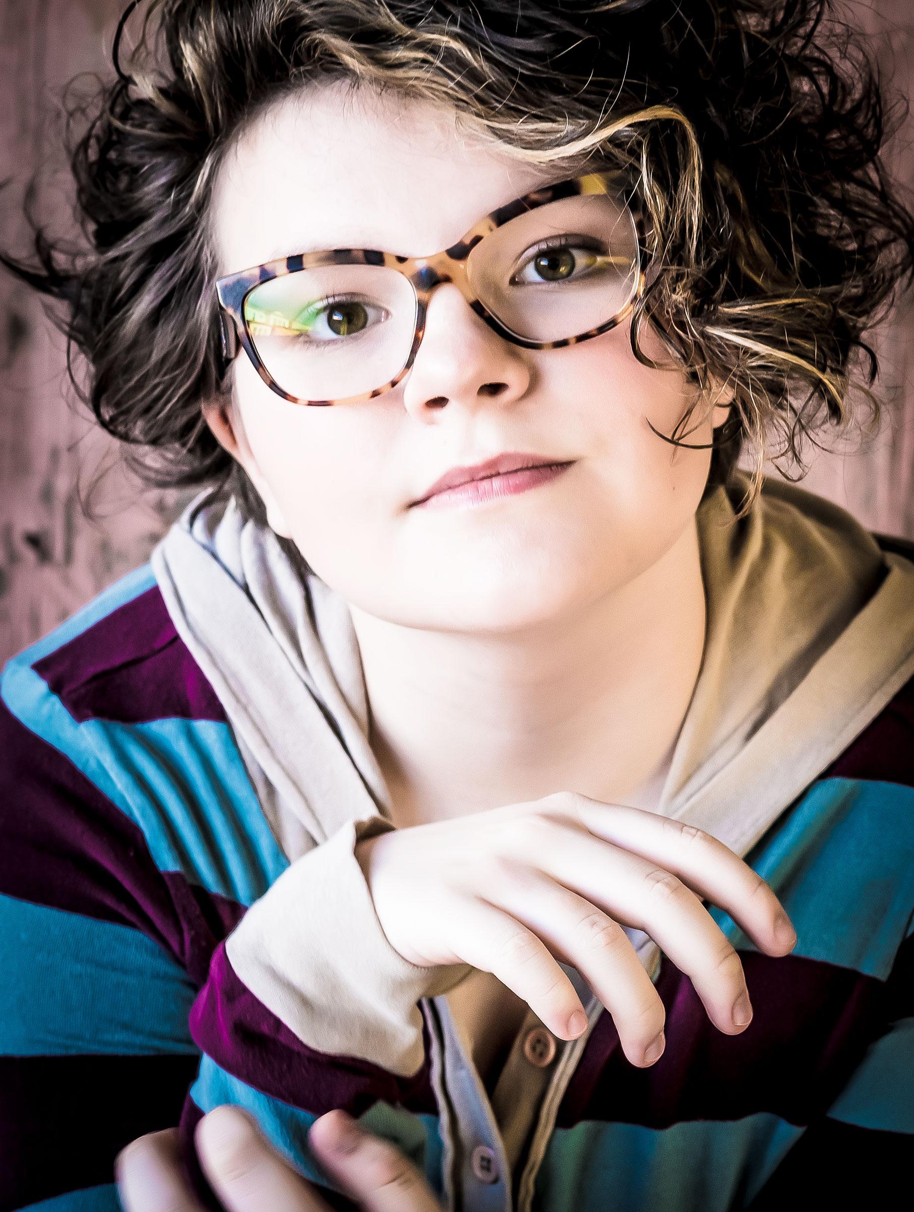 actor Marlowe Peyton large photo