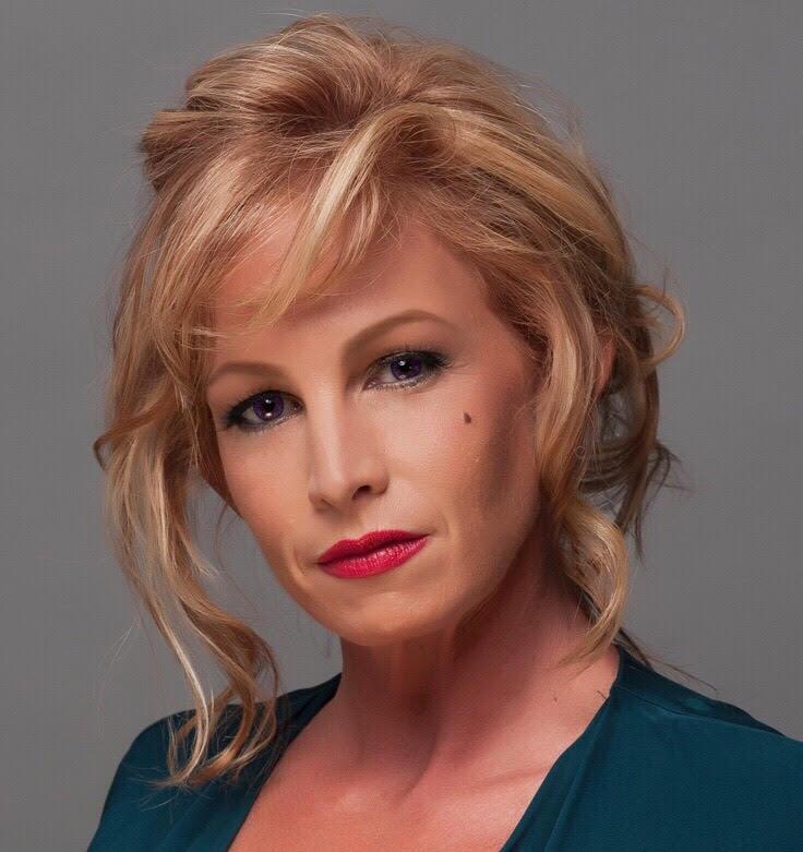 actor Elizabeth Cooper large photo