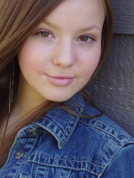 actor Samantha Droke large photo