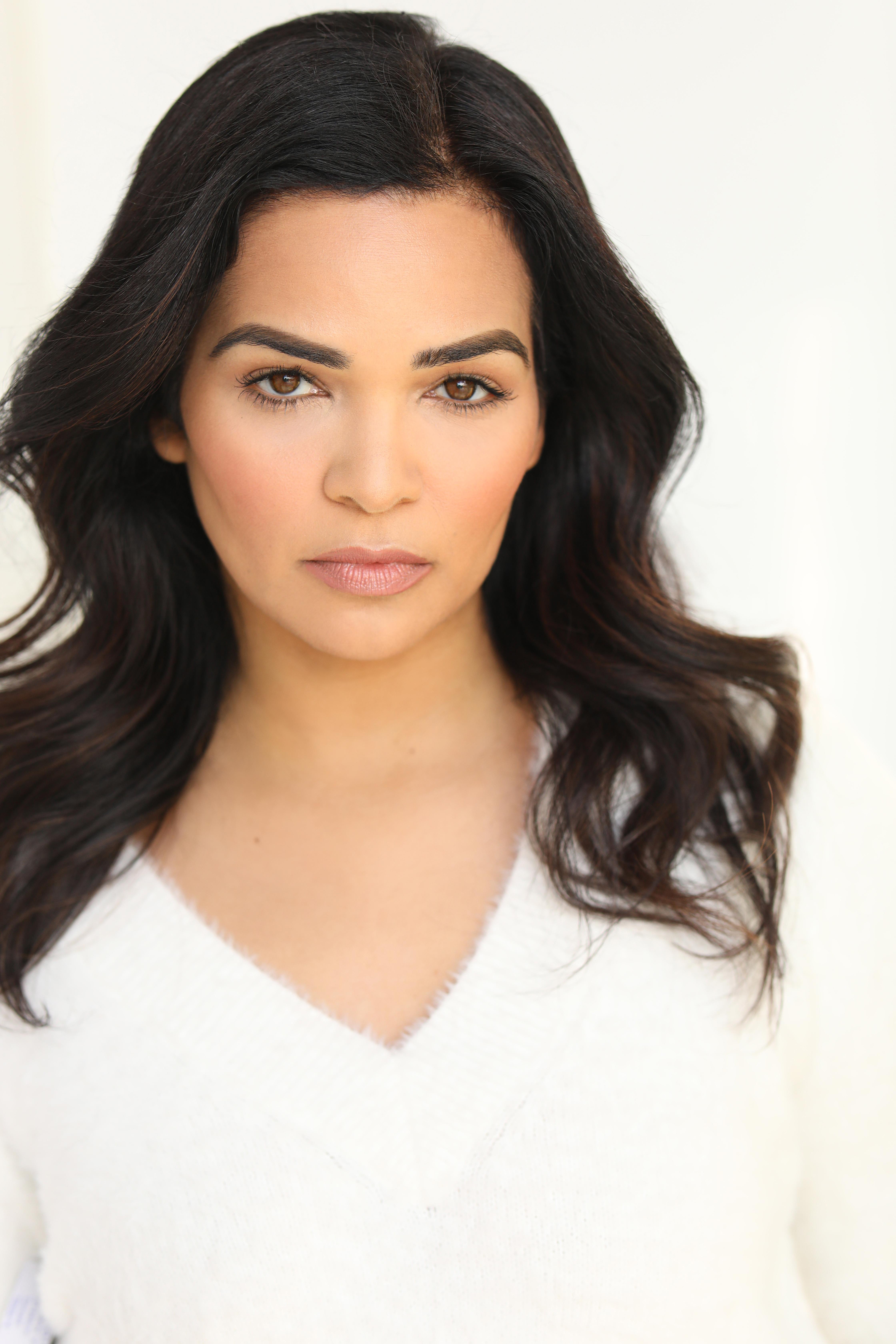 actor Natasha Soper large photo