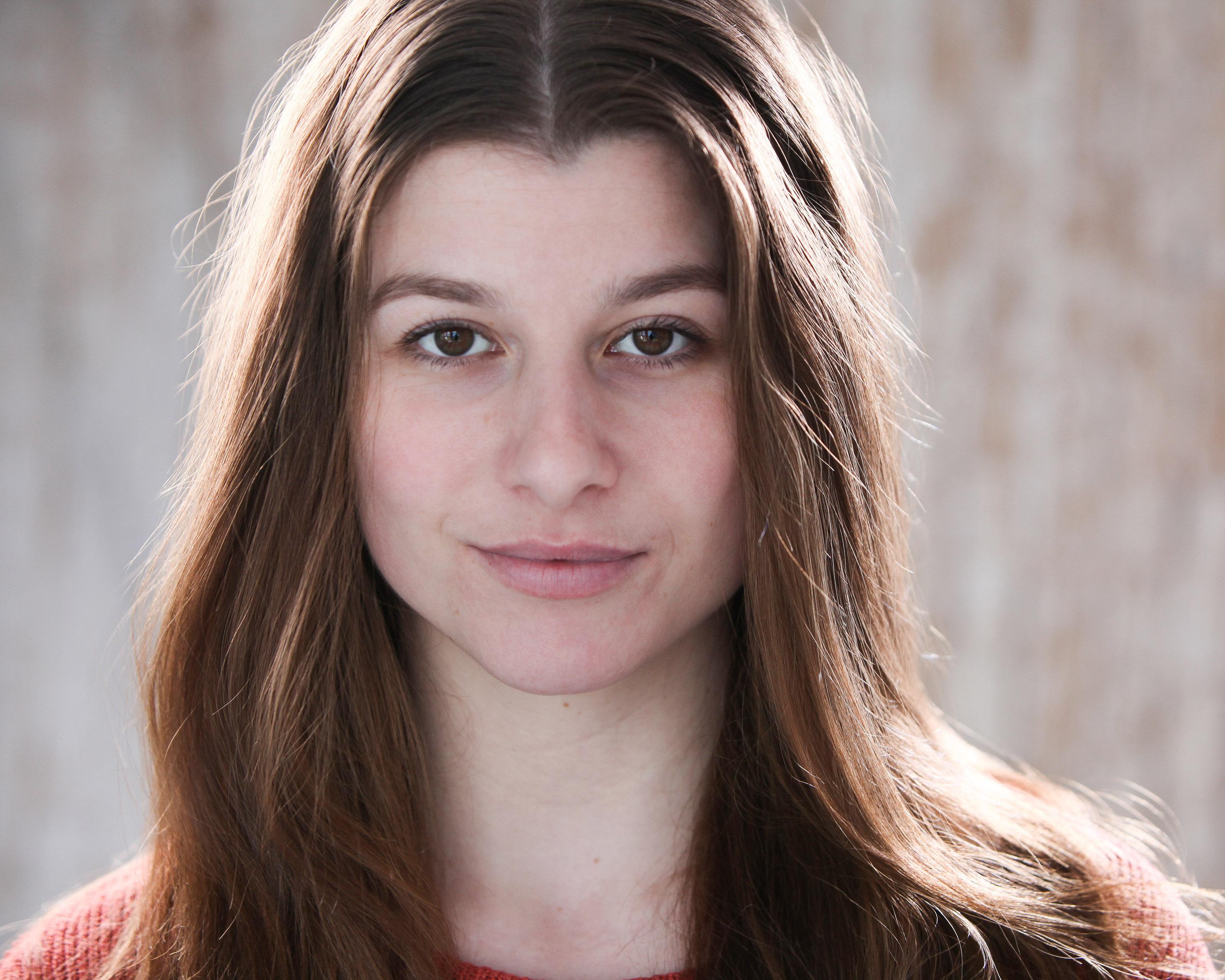 actor Elizabeth Mannering large photo