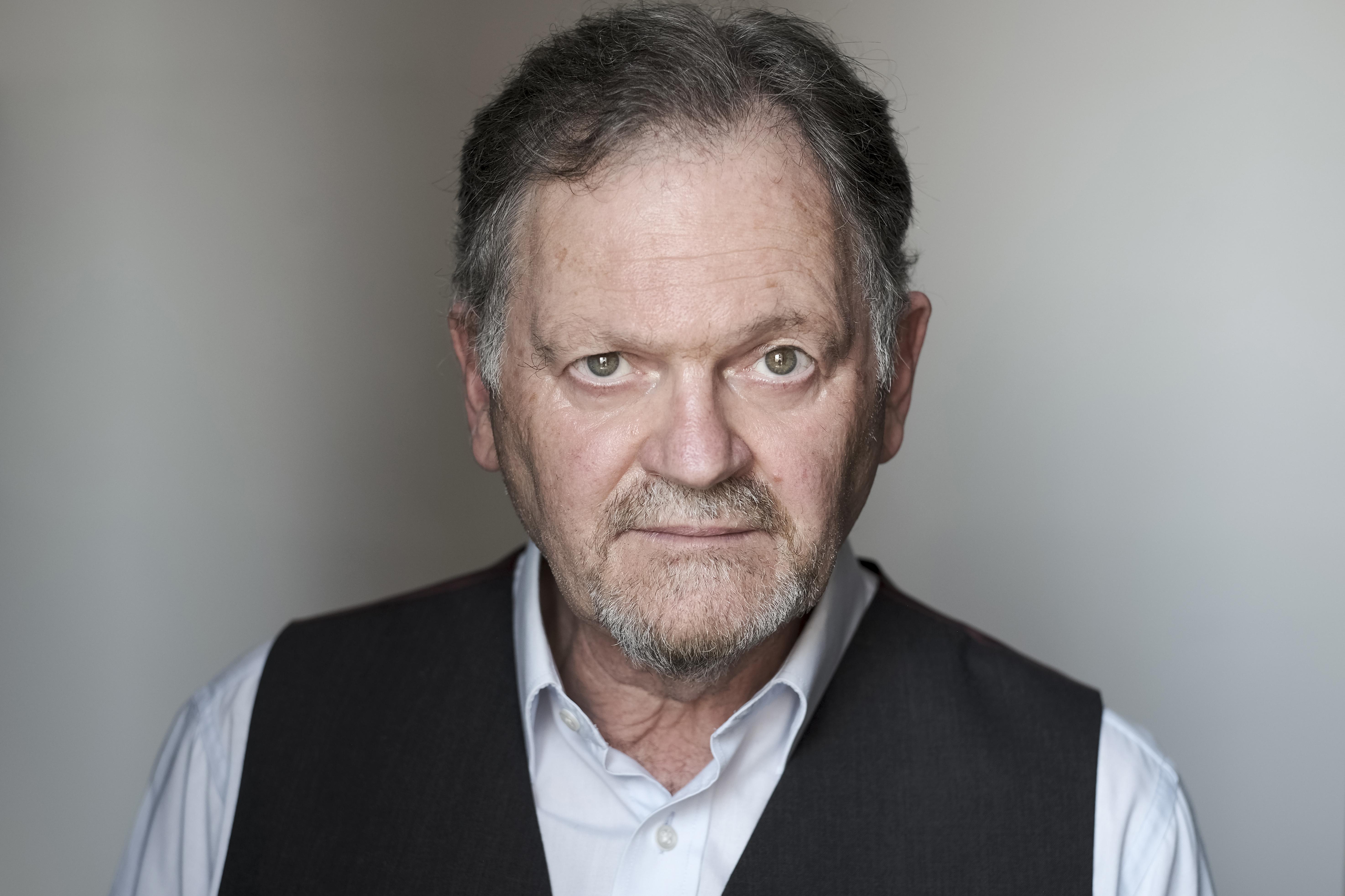 actor Charles O'Neill large photo