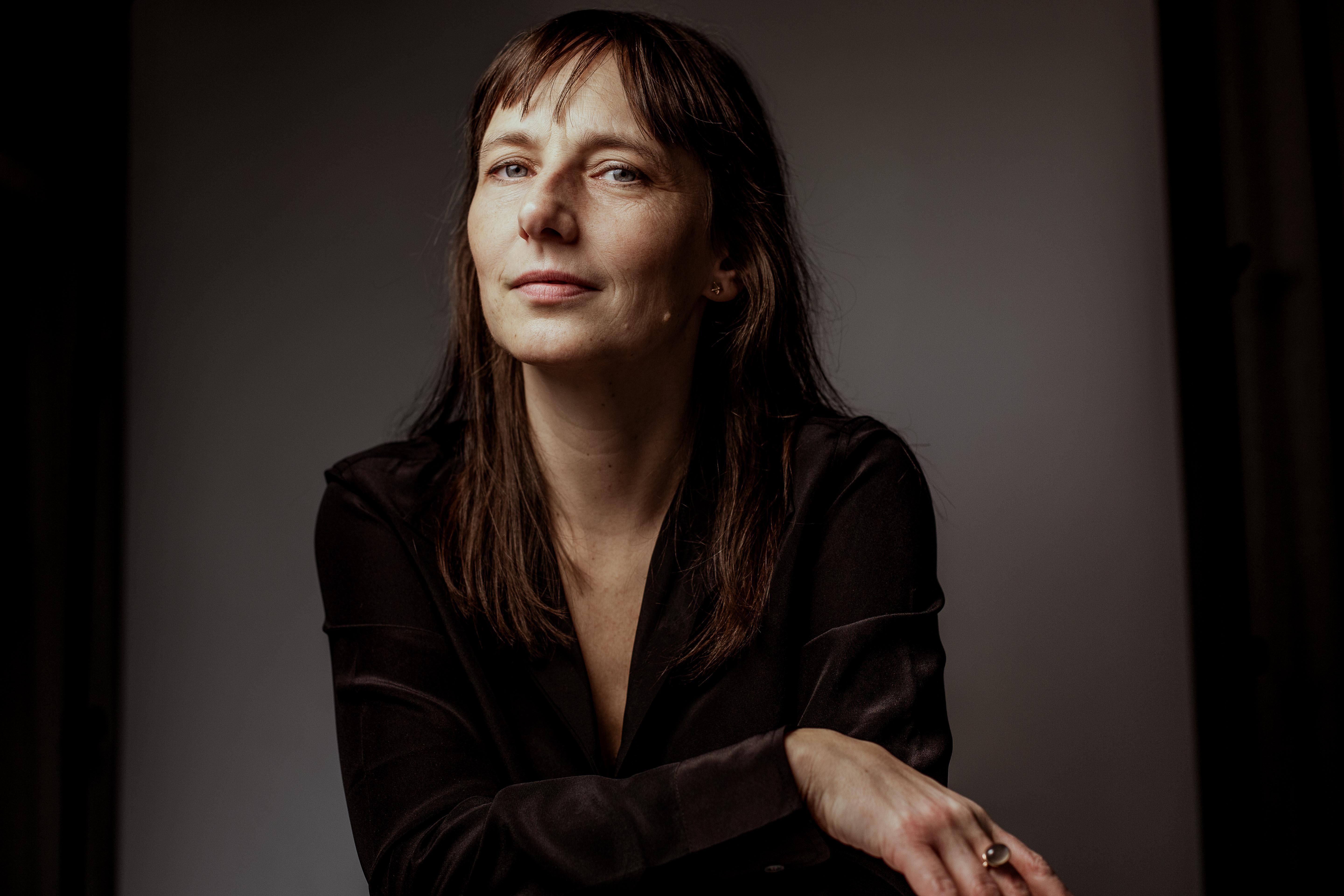 actor Erica Fae large photo