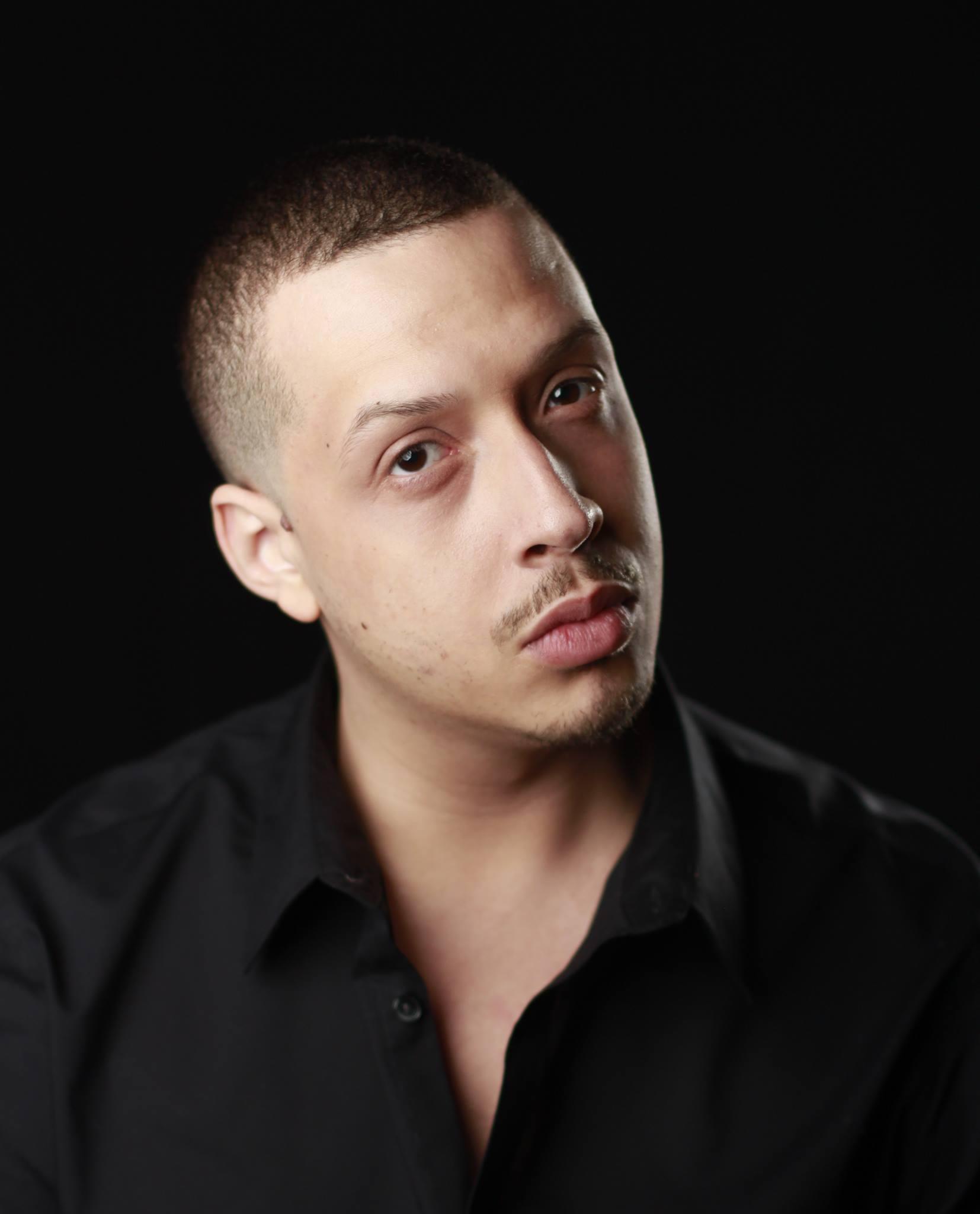 actor Aaron Andrade large photo