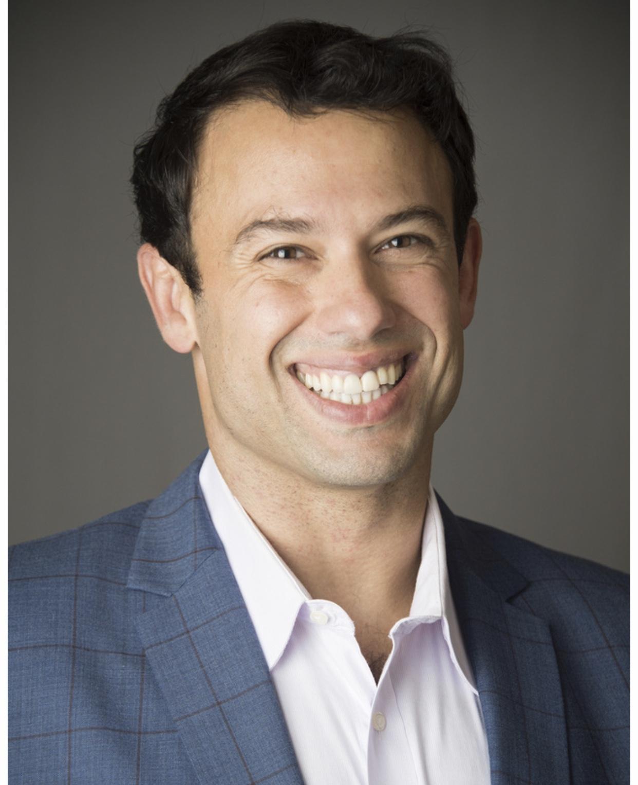 actor Ari Huber large photo