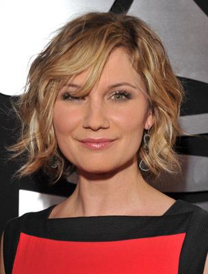 actor Jennifer Nettles large photo