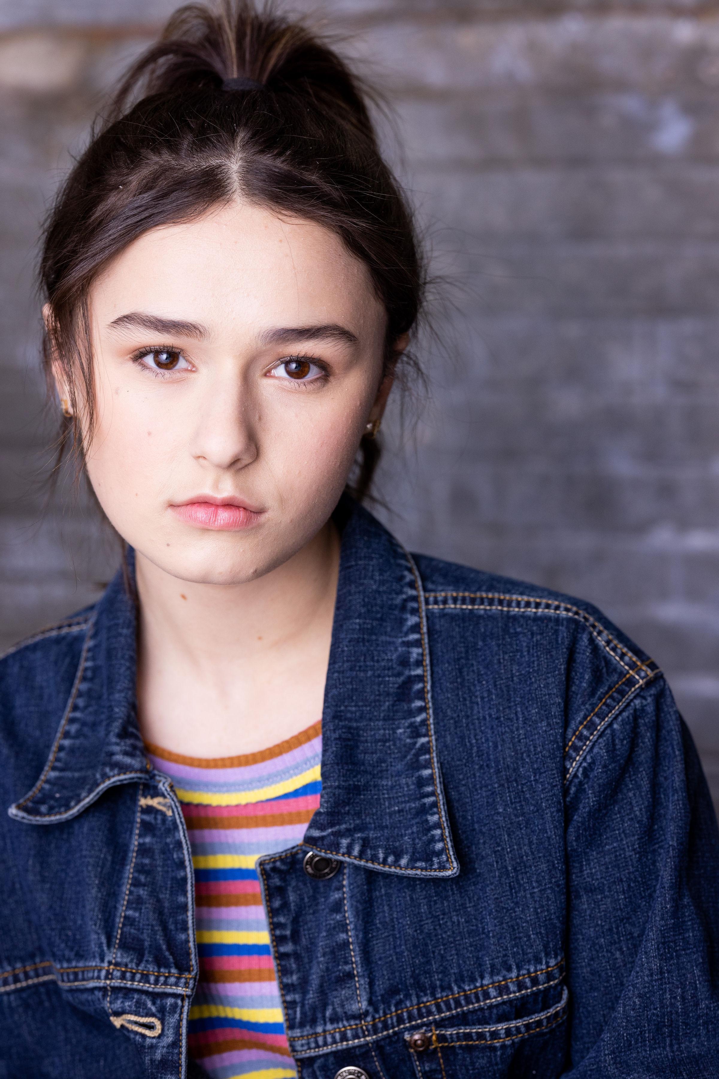 actor Rebecca Bloom large photo