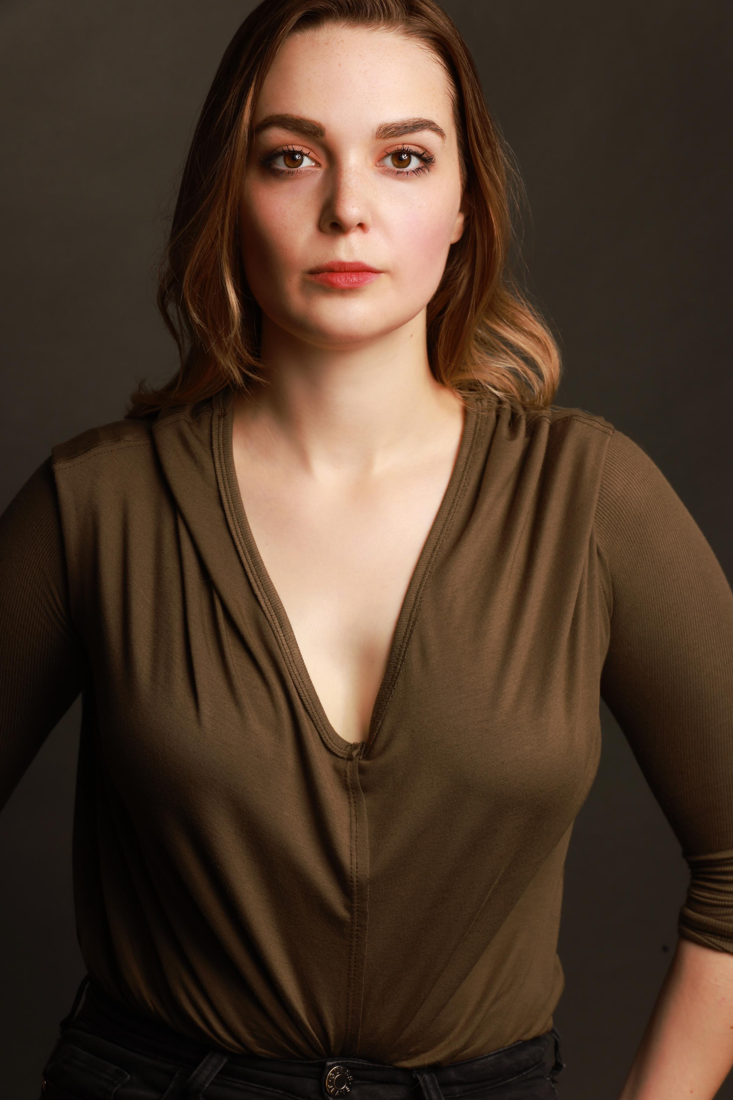 actor Vivian Glazier large photo