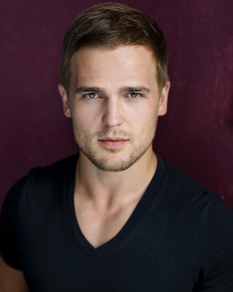 actor Victor Gralak large photo