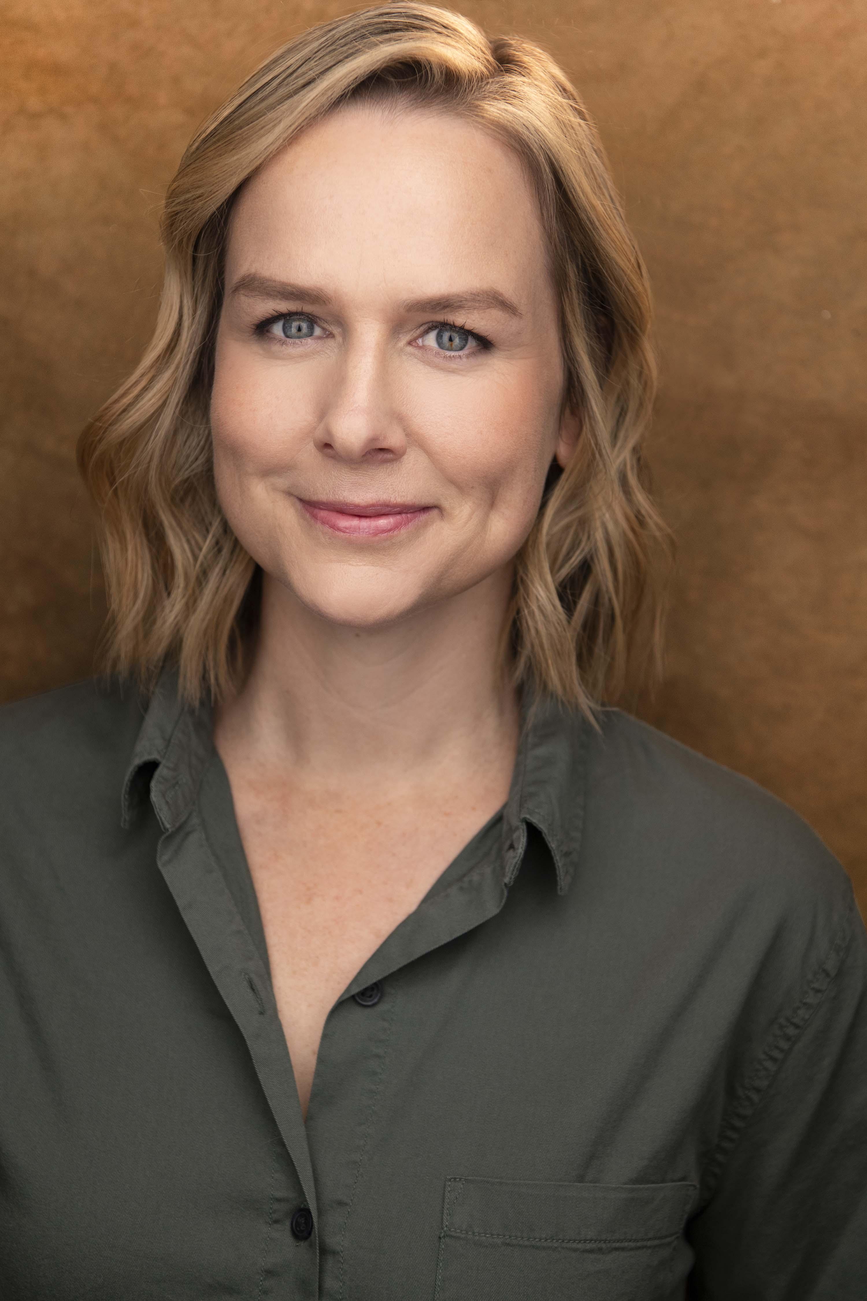 actor Margaret Rose Champagne large photo